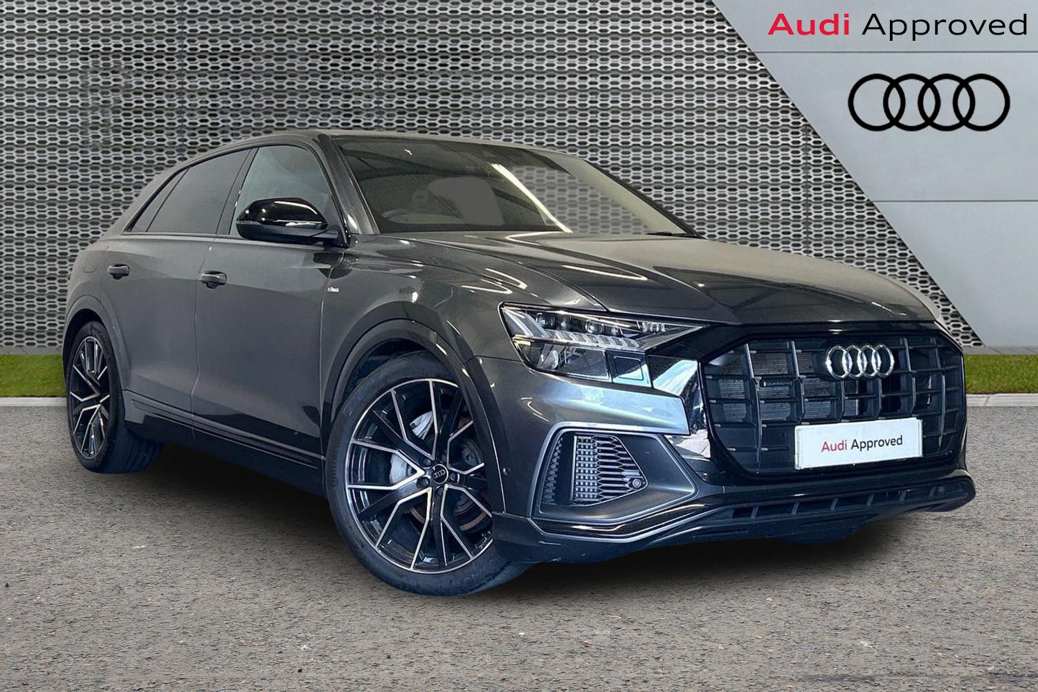 Audi Q8 listing photo
