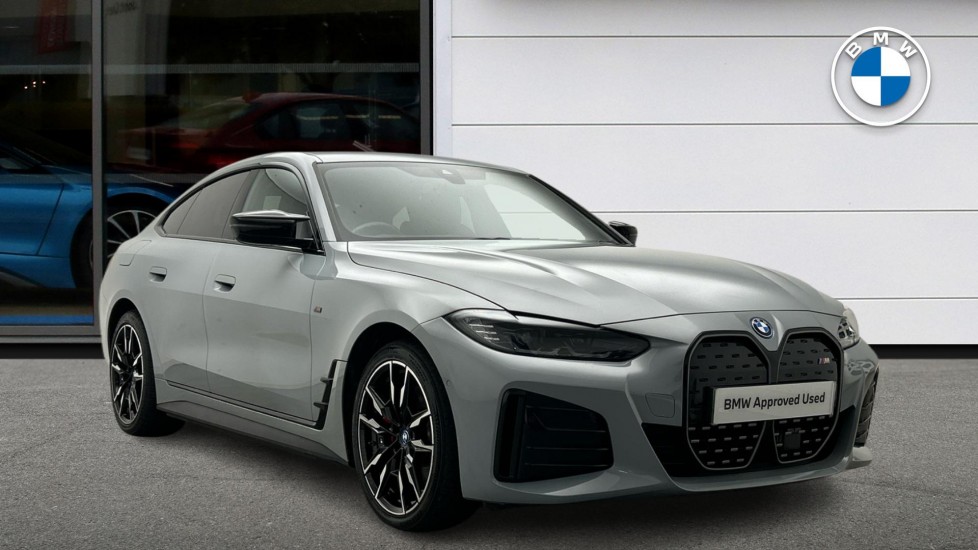 BMW i4 listing photo