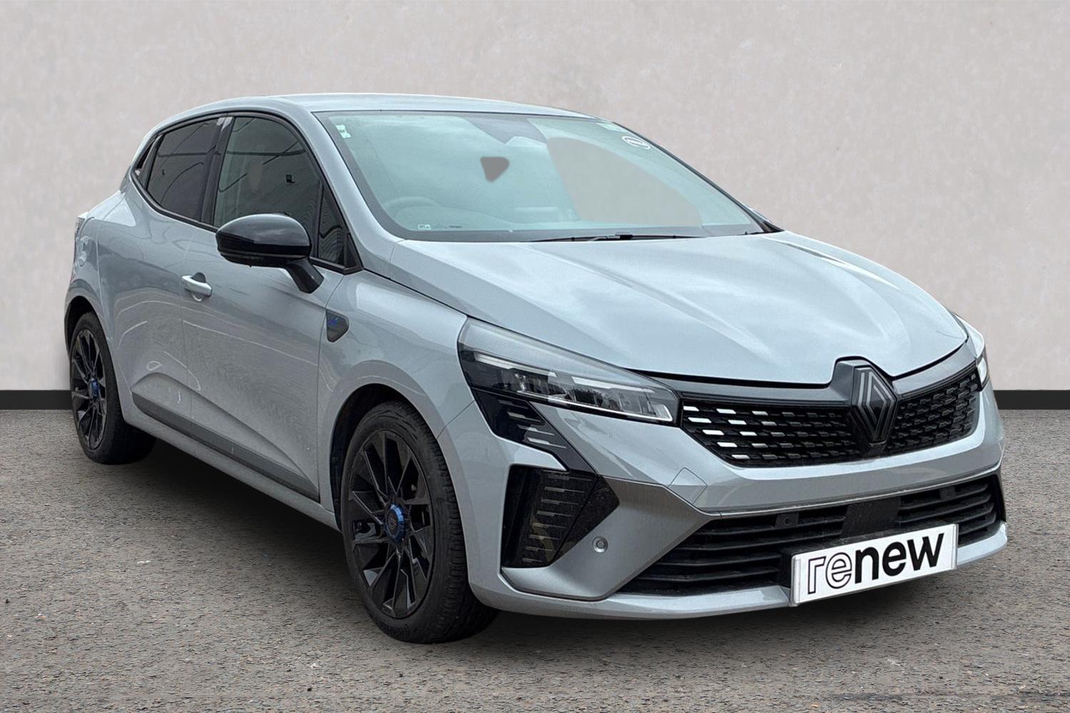 Renault Clio listing photo