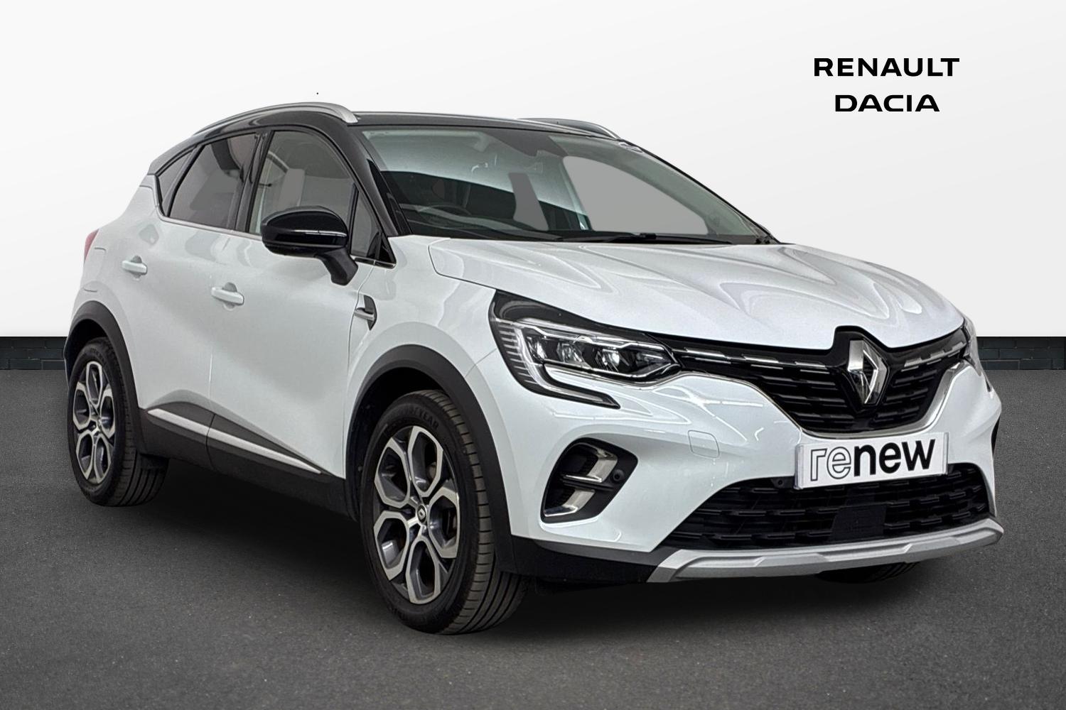 Renault Captur listing photo