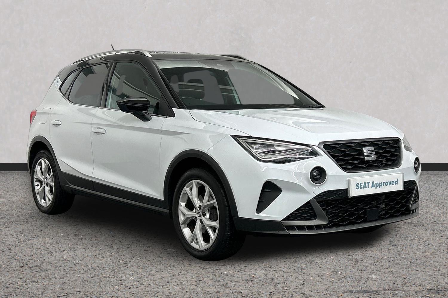 SEAT Arona listing photo