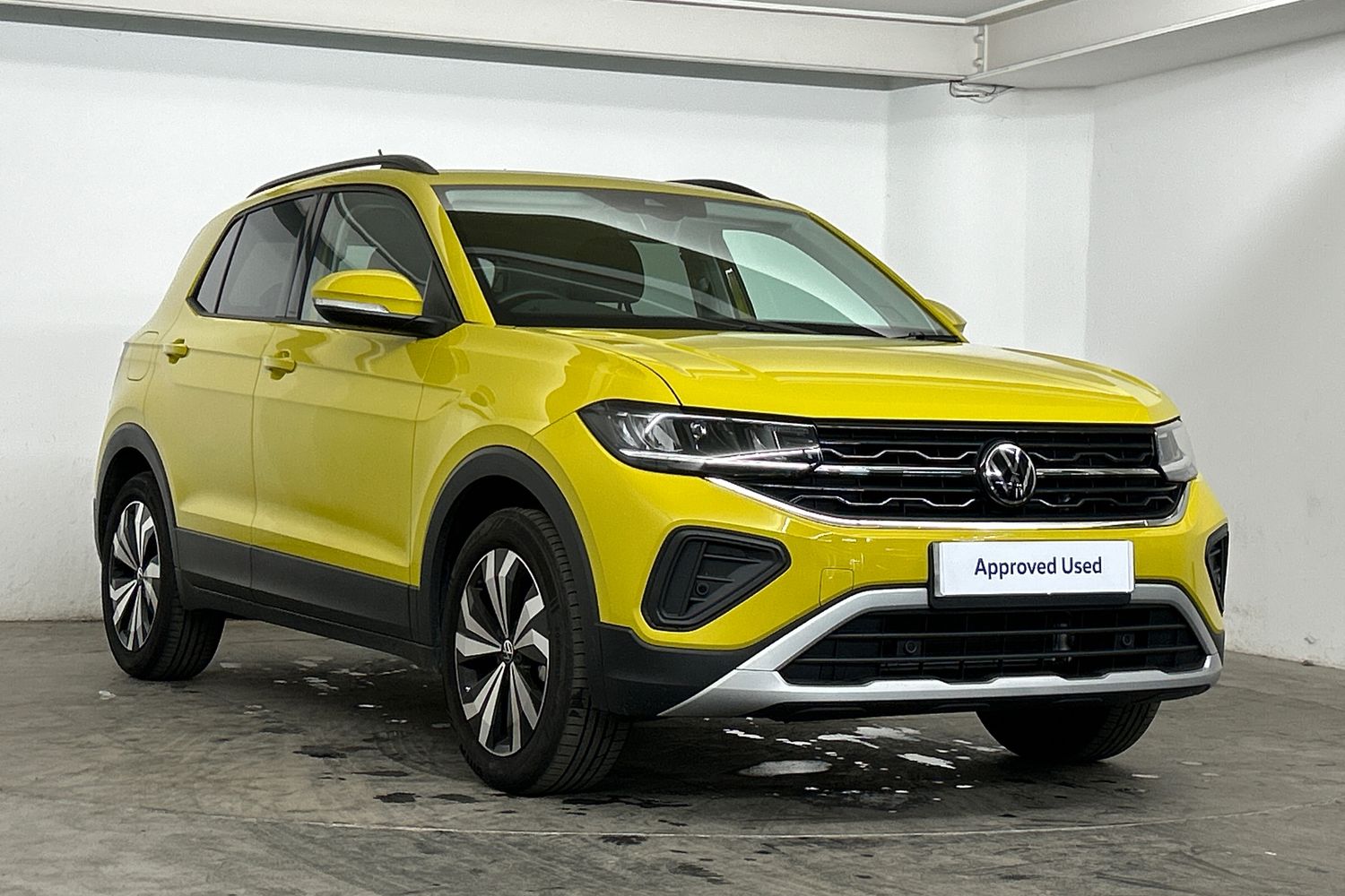 Volkswagen T-cross listing photo