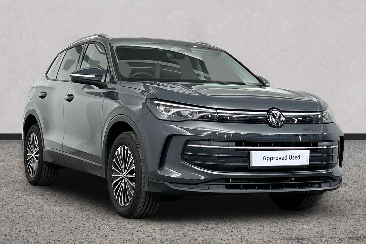 Volkswagen Tiguan listing photo