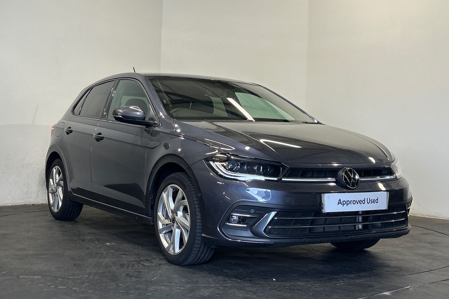 Volkswagen Polo listing photo
