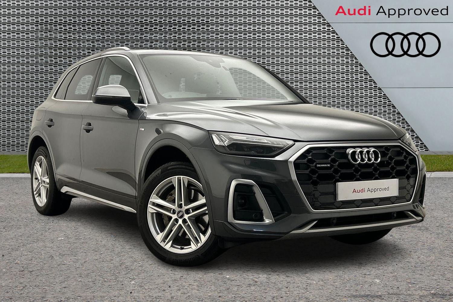 Audi Q5 listing photo