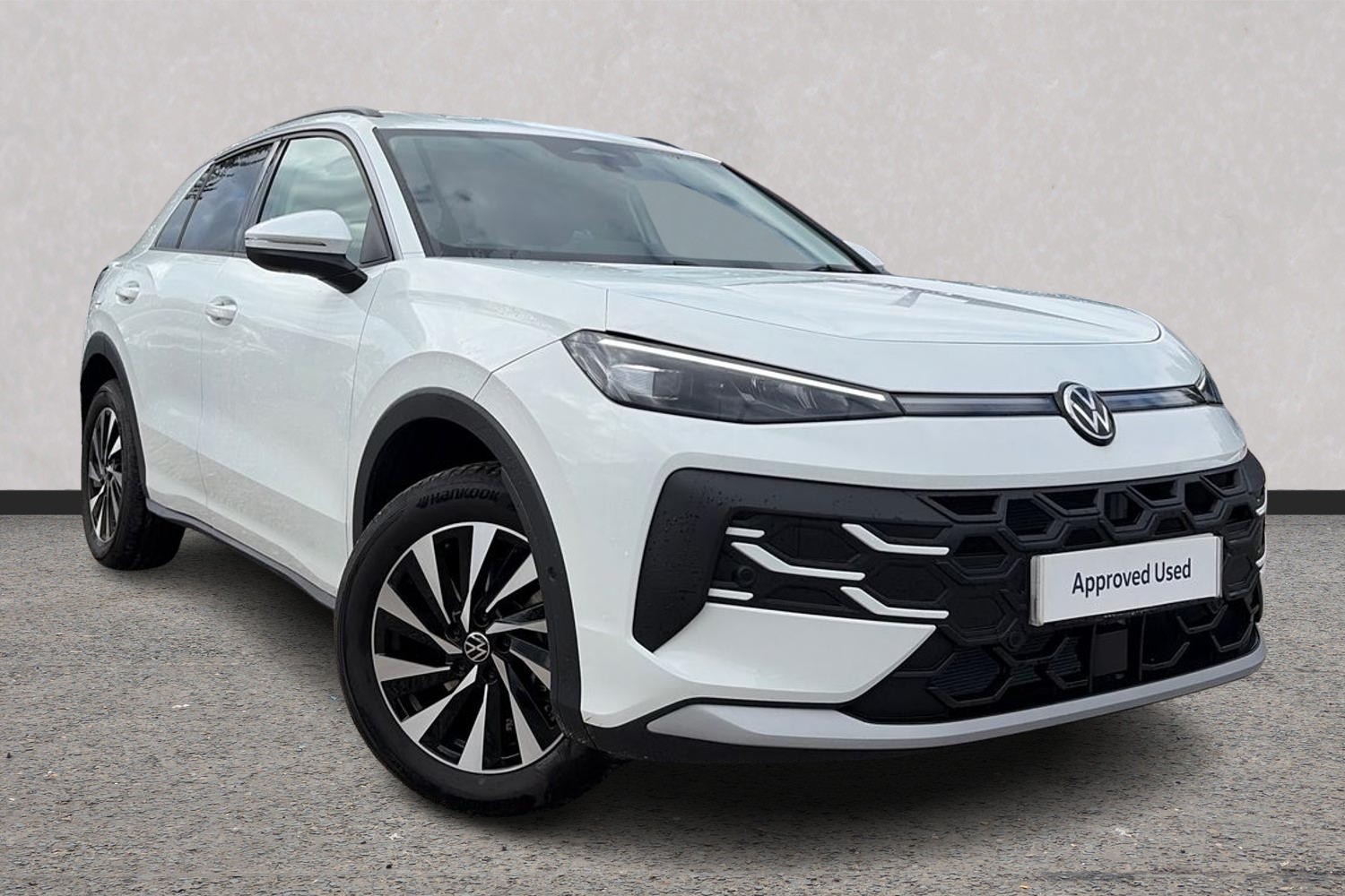 Volkswagen T-Roc listing photo