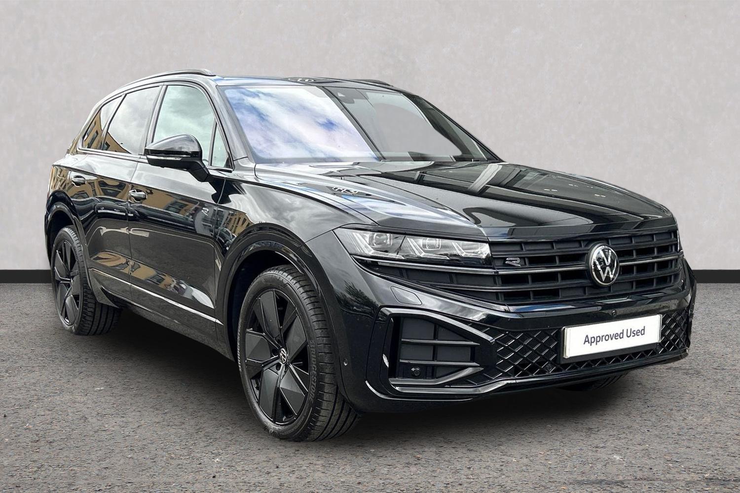 Volkswagen Touareg listing photo