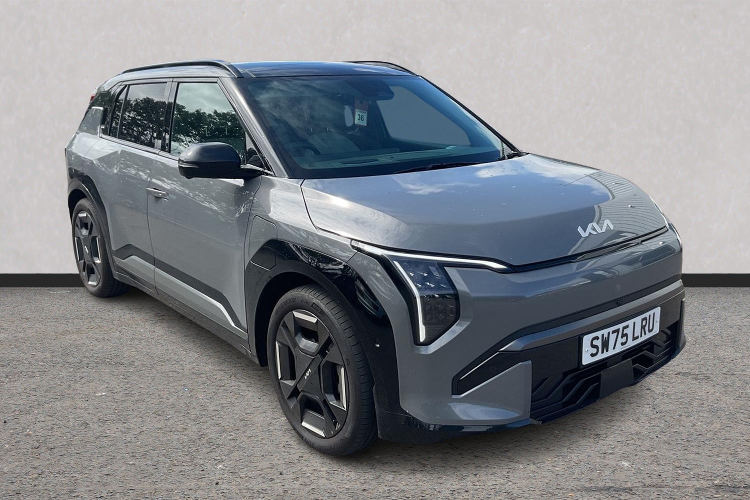 Kia EV3 listing photo