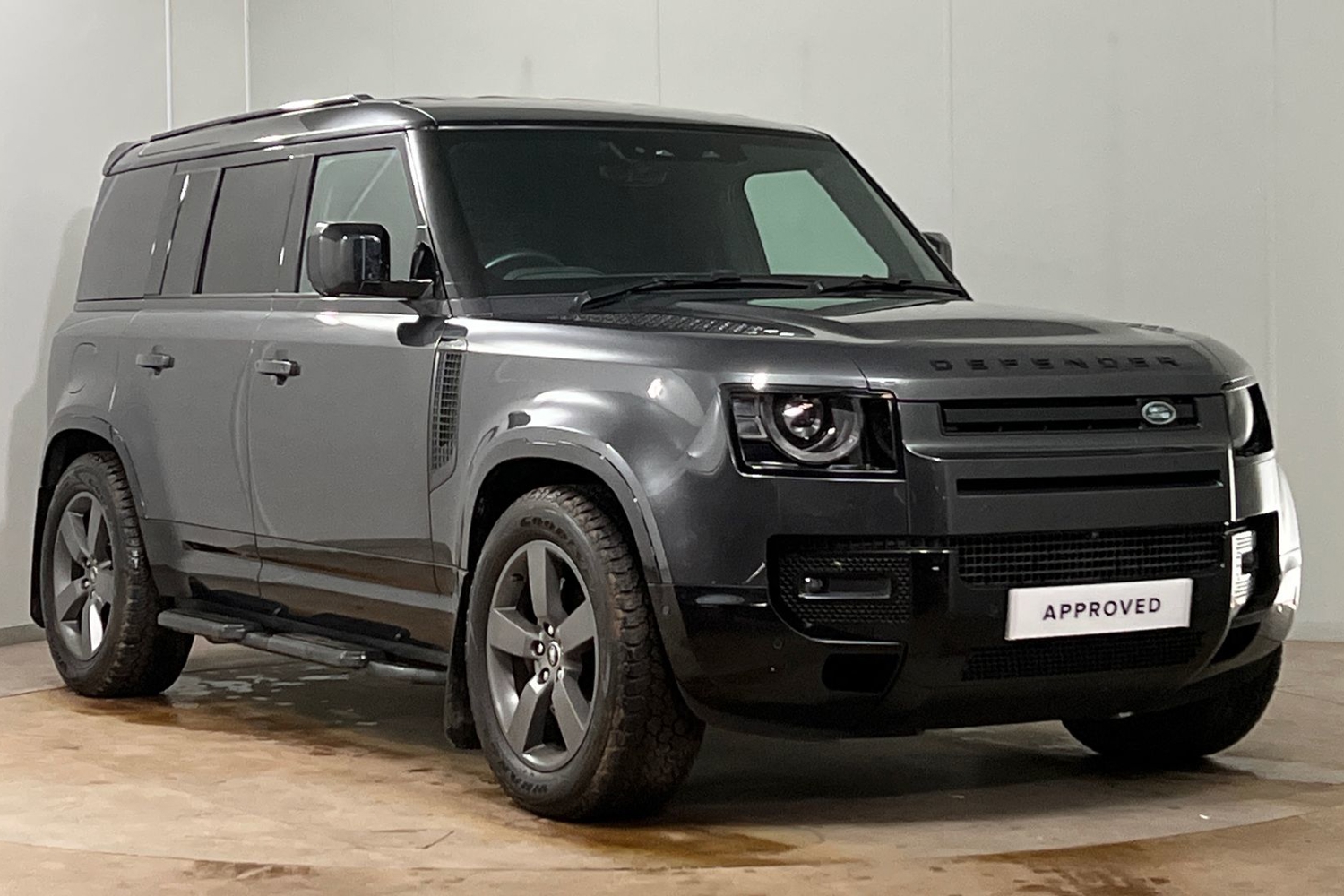 Land Rover Defender 110 listing photo