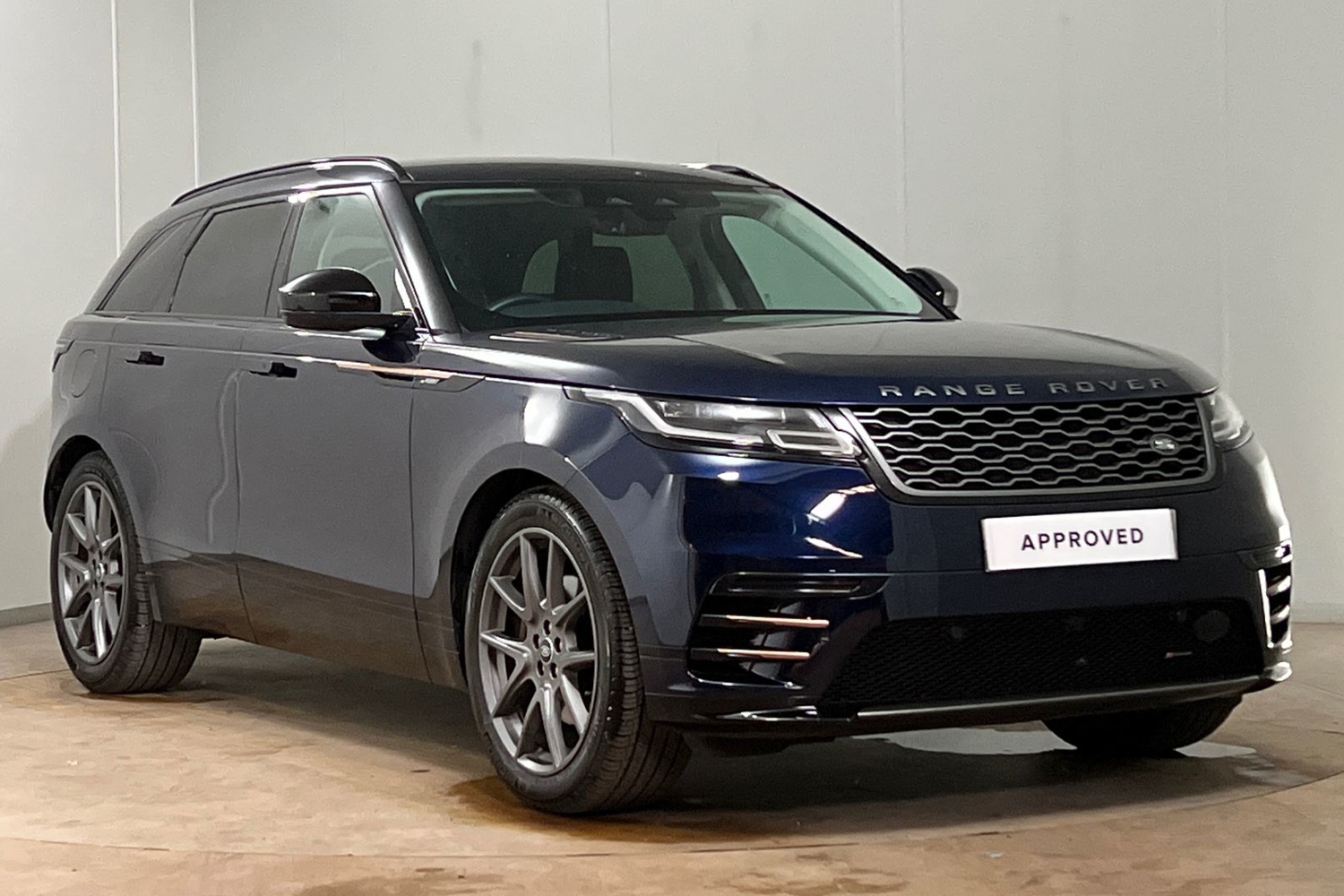Land Rover Range Rover Velar dealer public-web source image