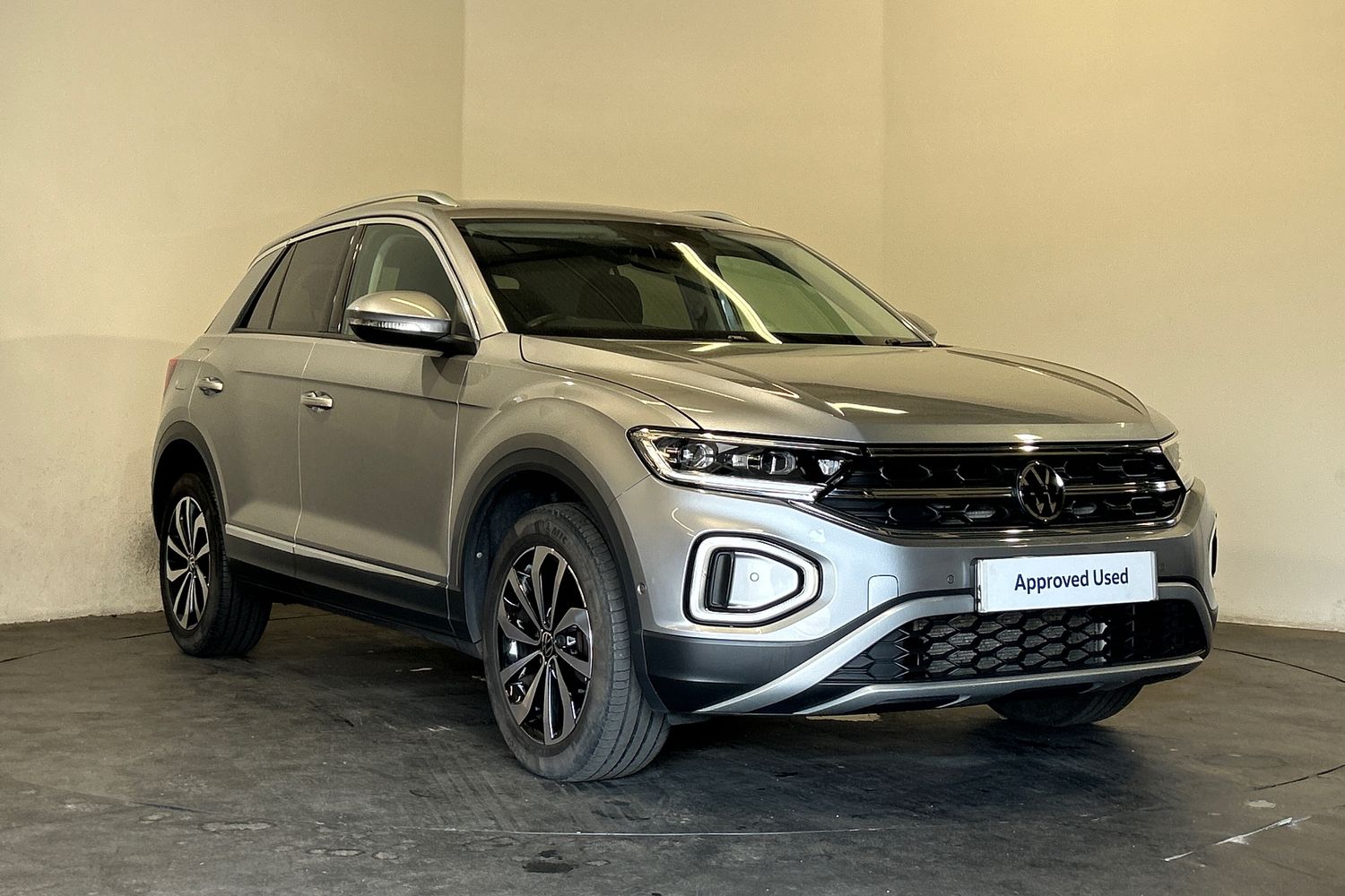 Volkswagen T-Roc dealer public-web source image
