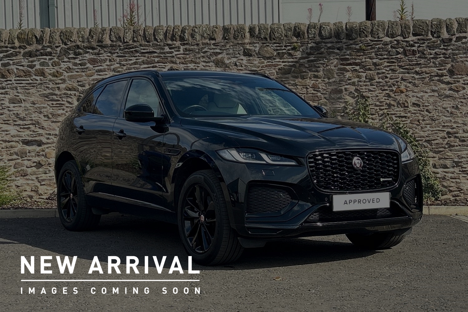 Jaguar F-PACE listing photo