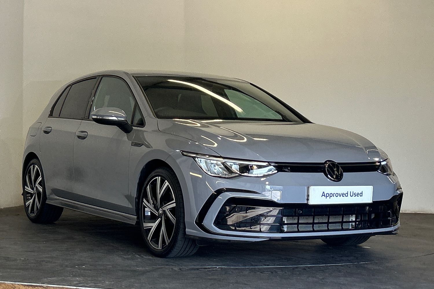 Volkswagen Golf dealer public-web source image