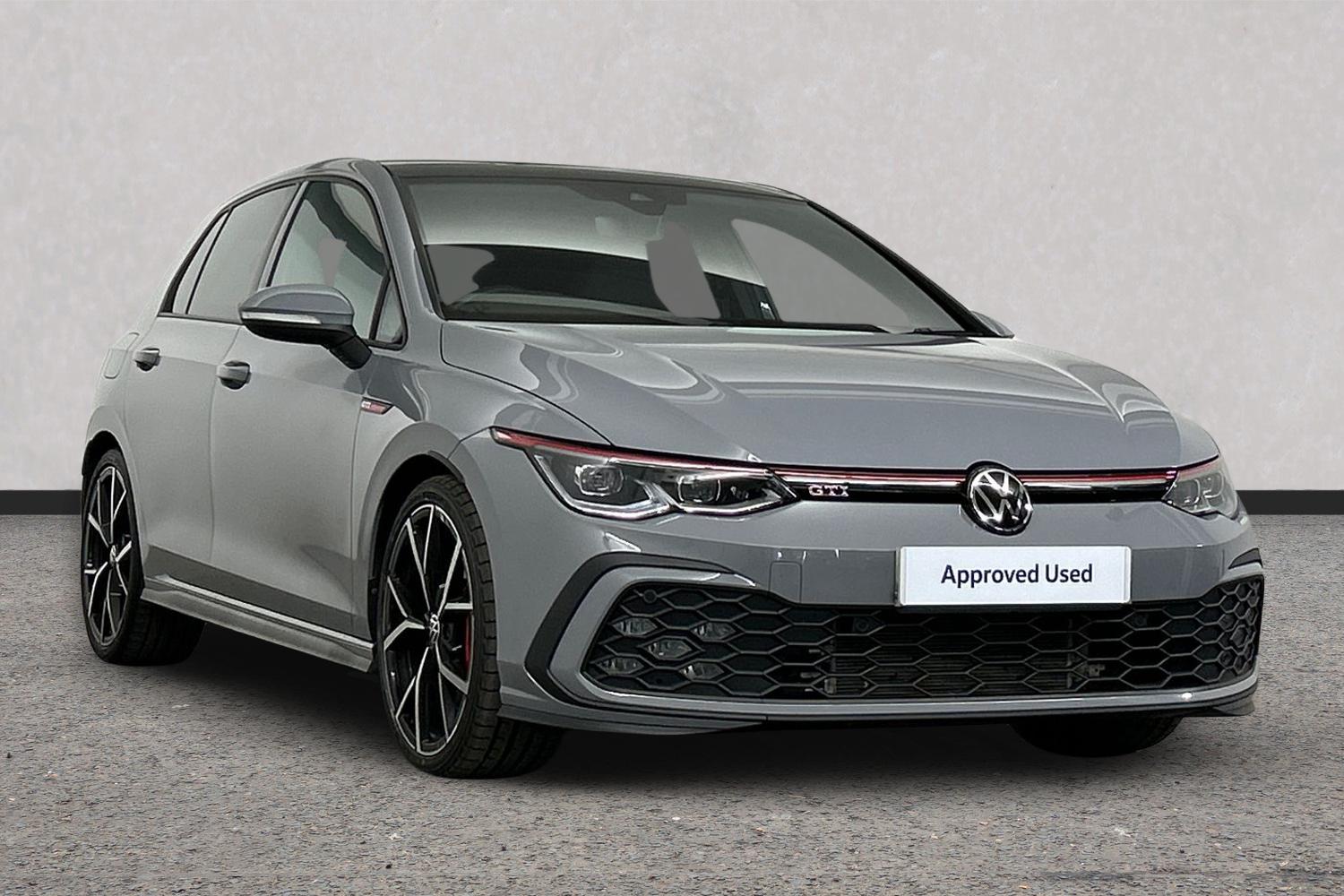 Volkswagen Golf listing photo