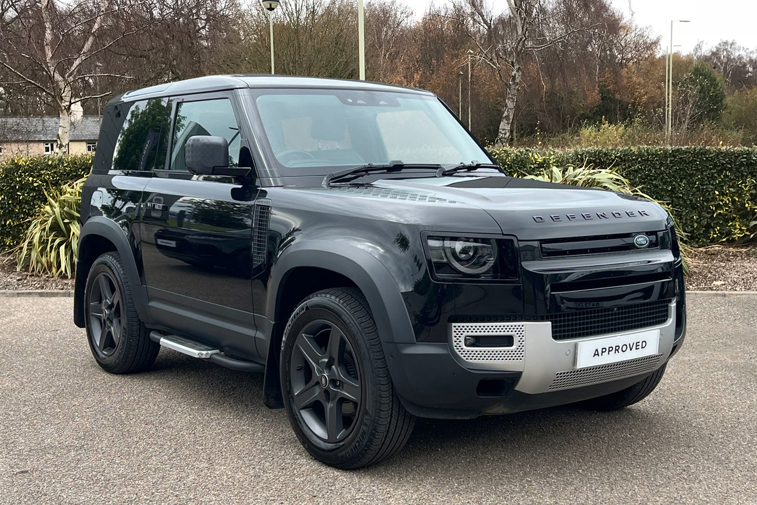 Land Rover Defender 90 listing photo