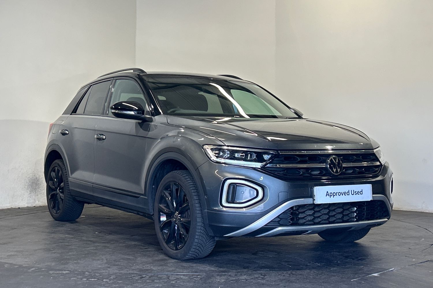 Volkswagen T-Roc dealer public-web source image