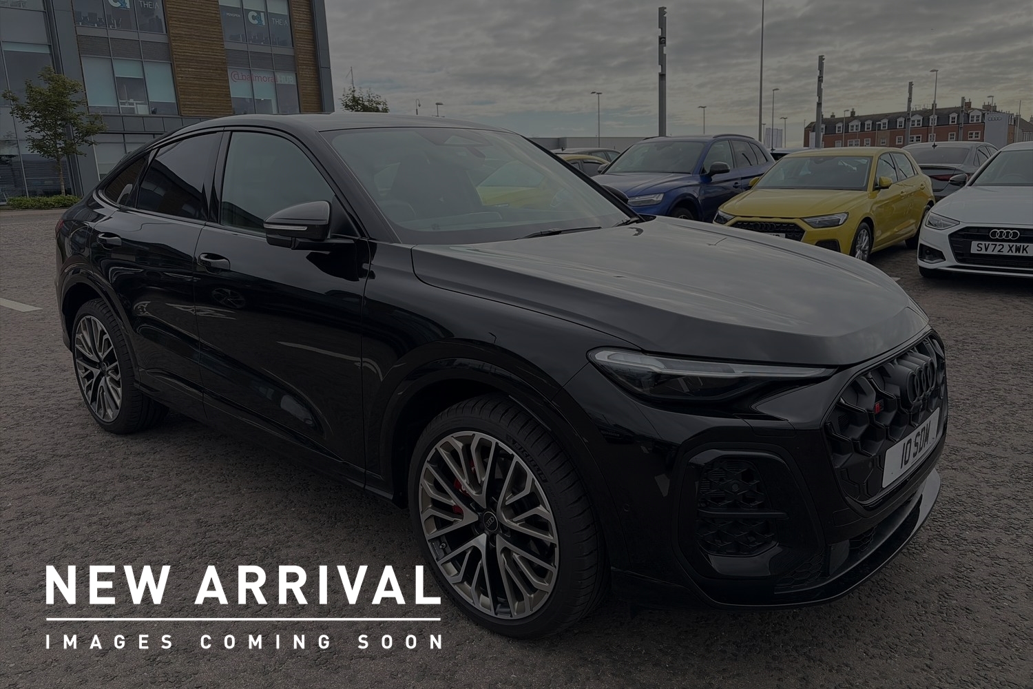 Audi Q5 listing photo