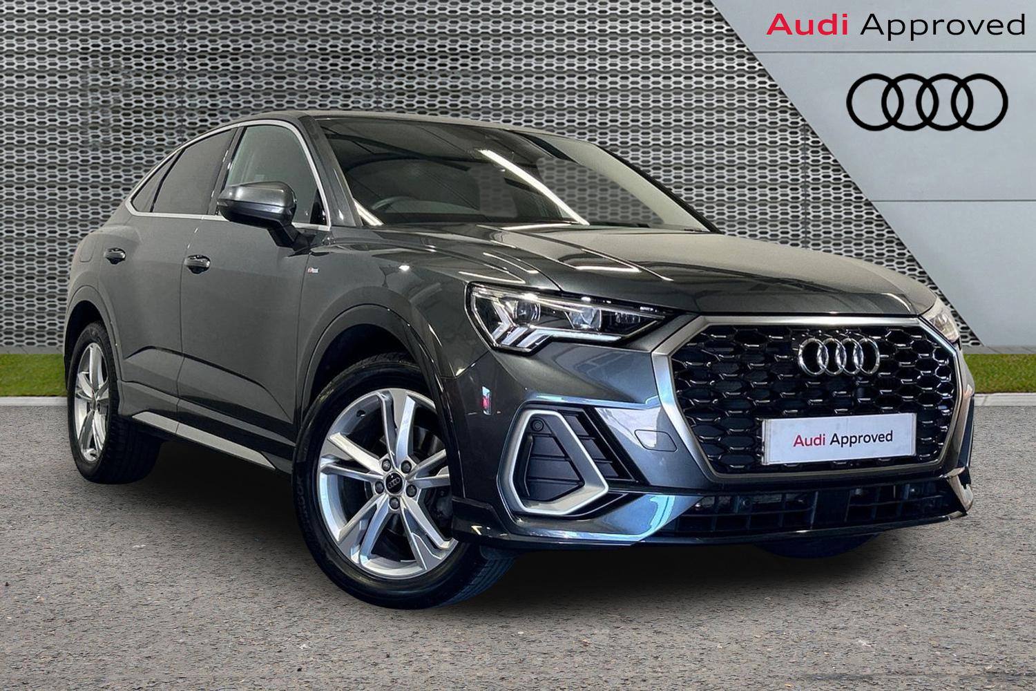 Audi Q3 listing photo