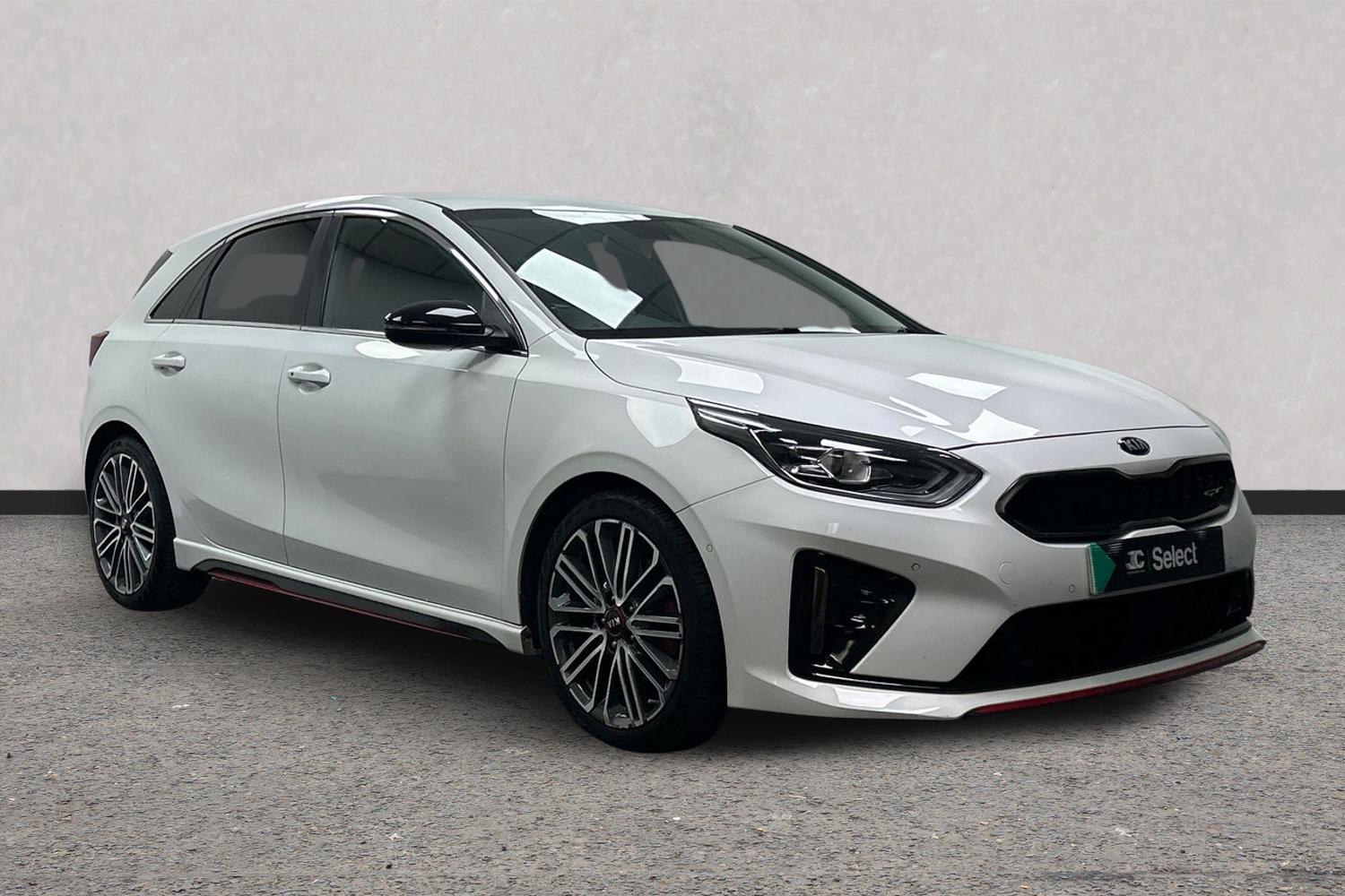 Kia Ceed listing photo