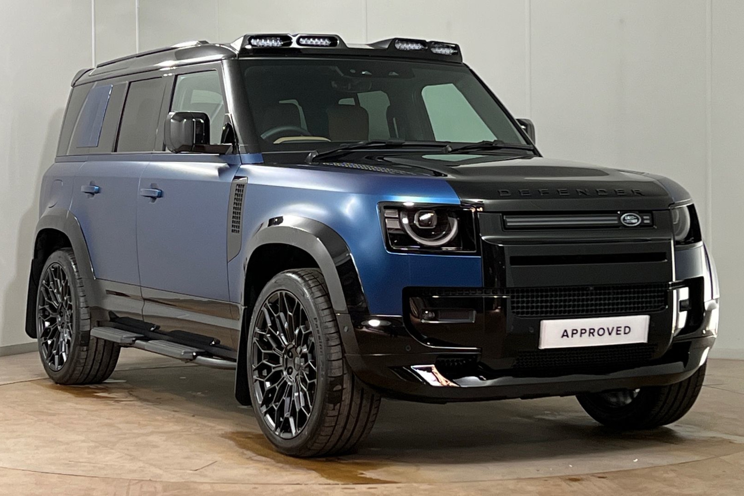 Land Rover Defender 110 listing photo
