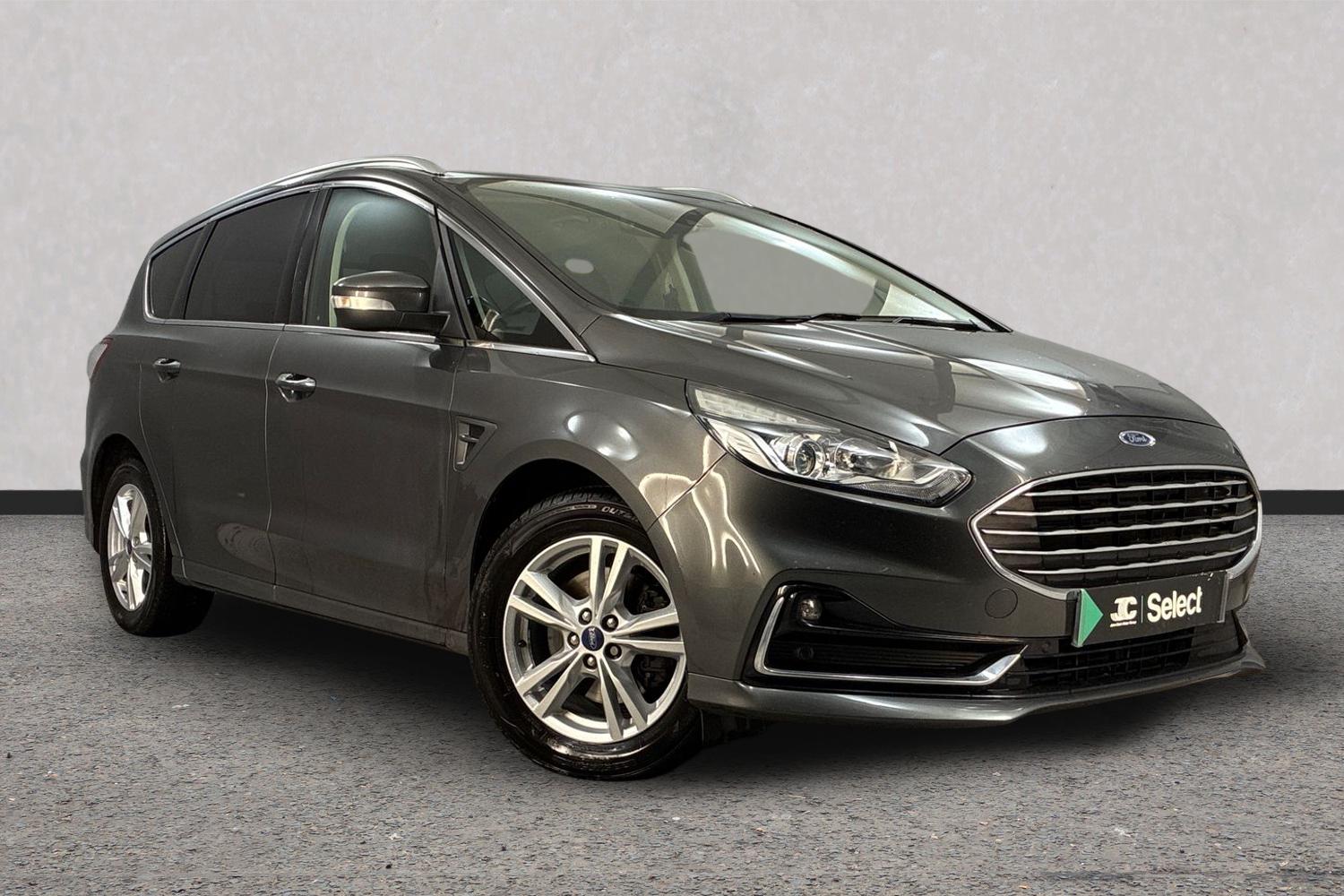 Ford S-Max listing photo