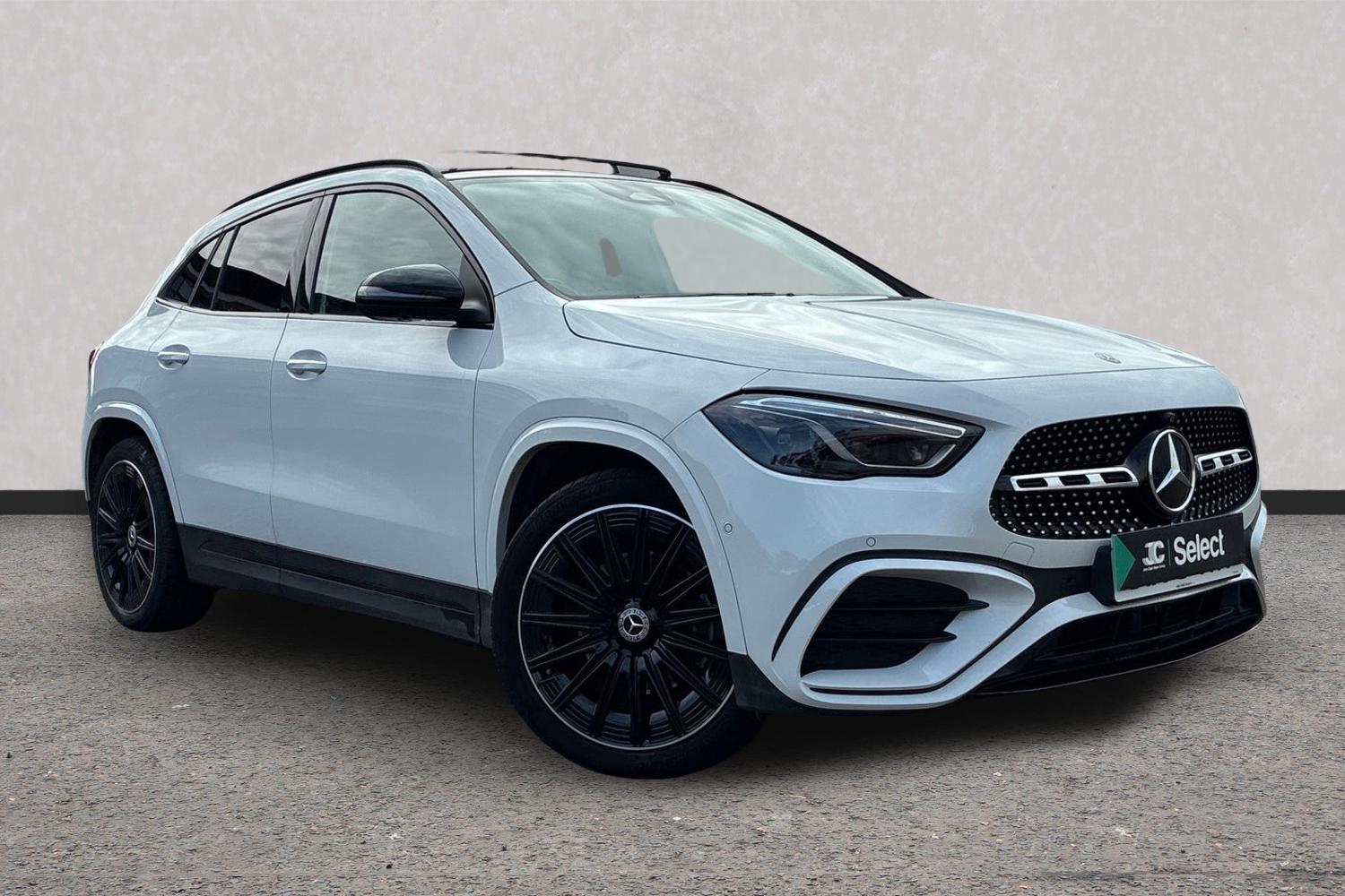 Mercedes-Benz GLA Class listing photo