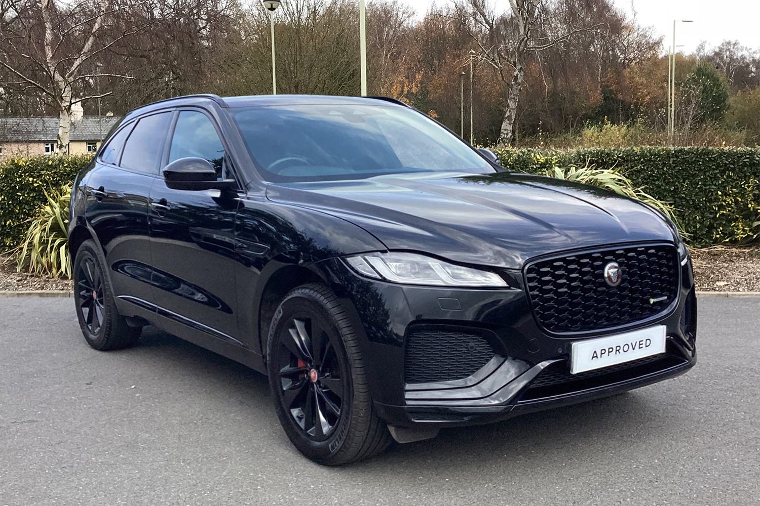 Jaguar F-PACE listing photo