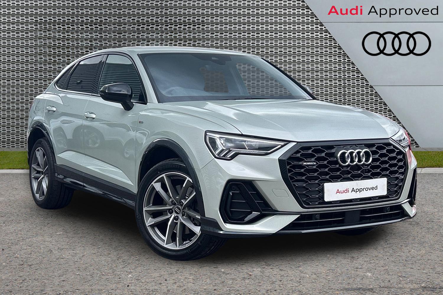 Audi Q3 listing photo