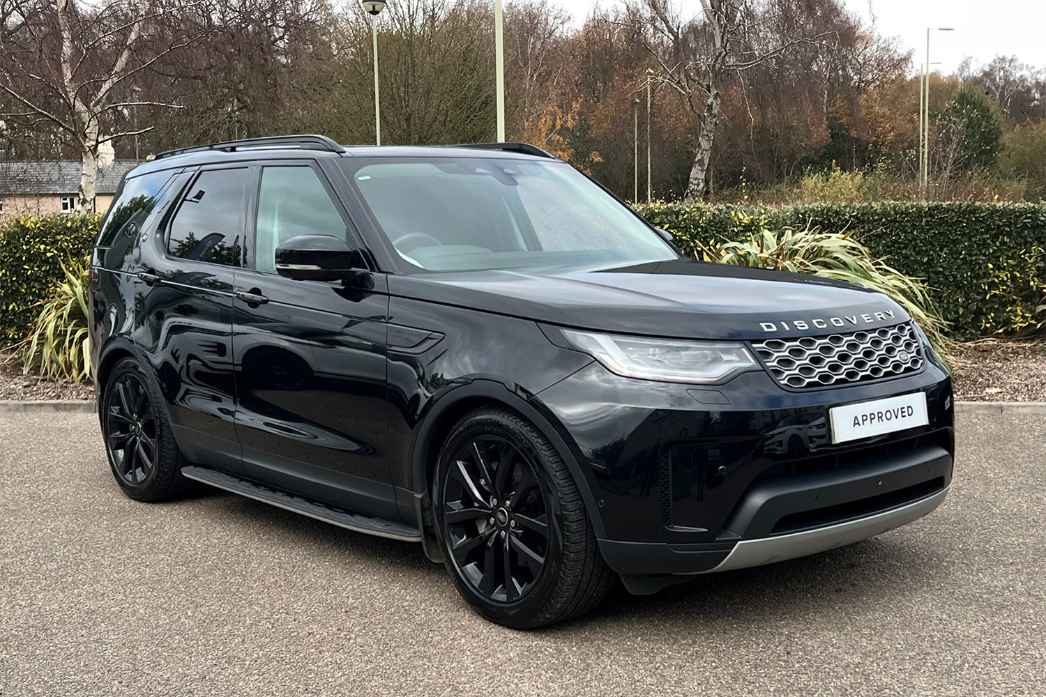 Land Rover Discovery listing photo