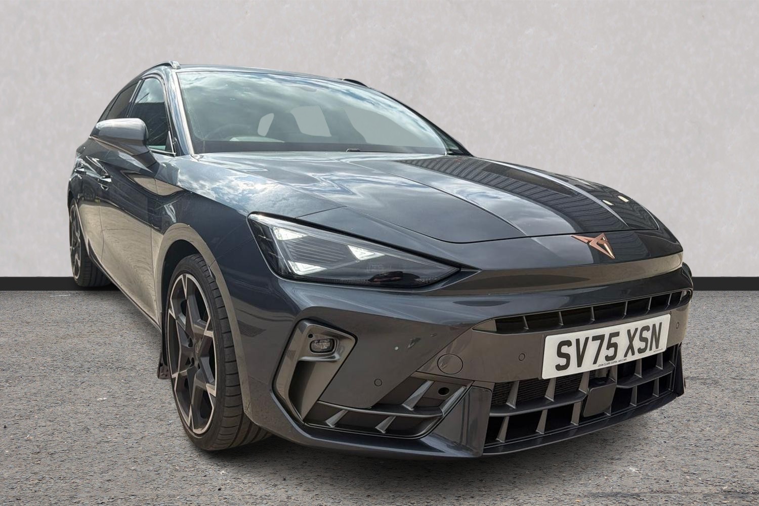 Cupra Leon listing photo