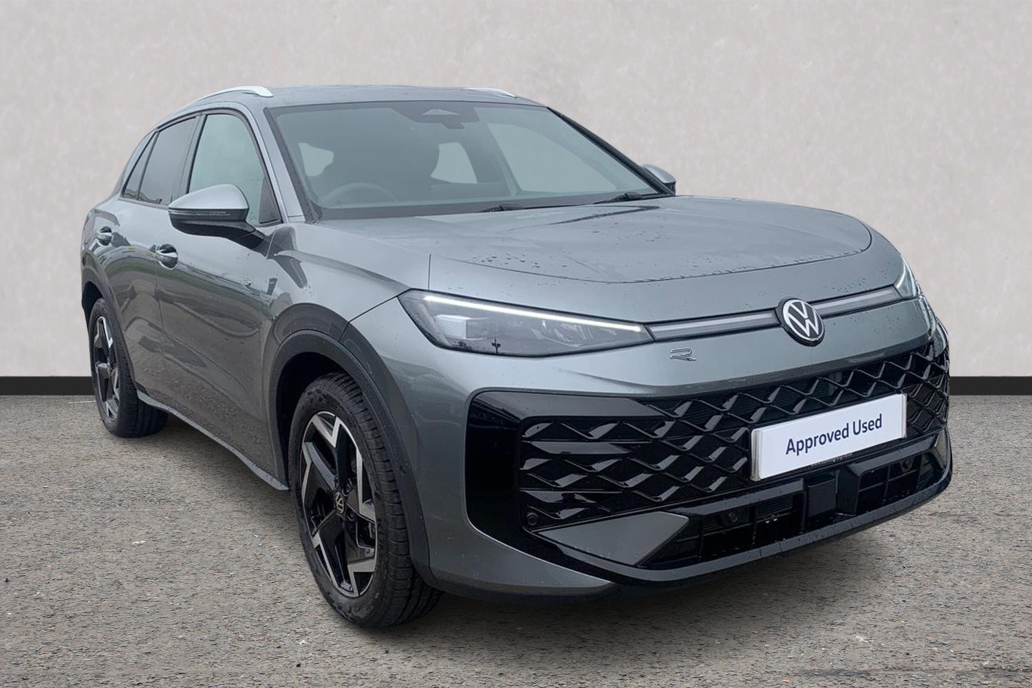 Volkswagen T-Roc listing photo