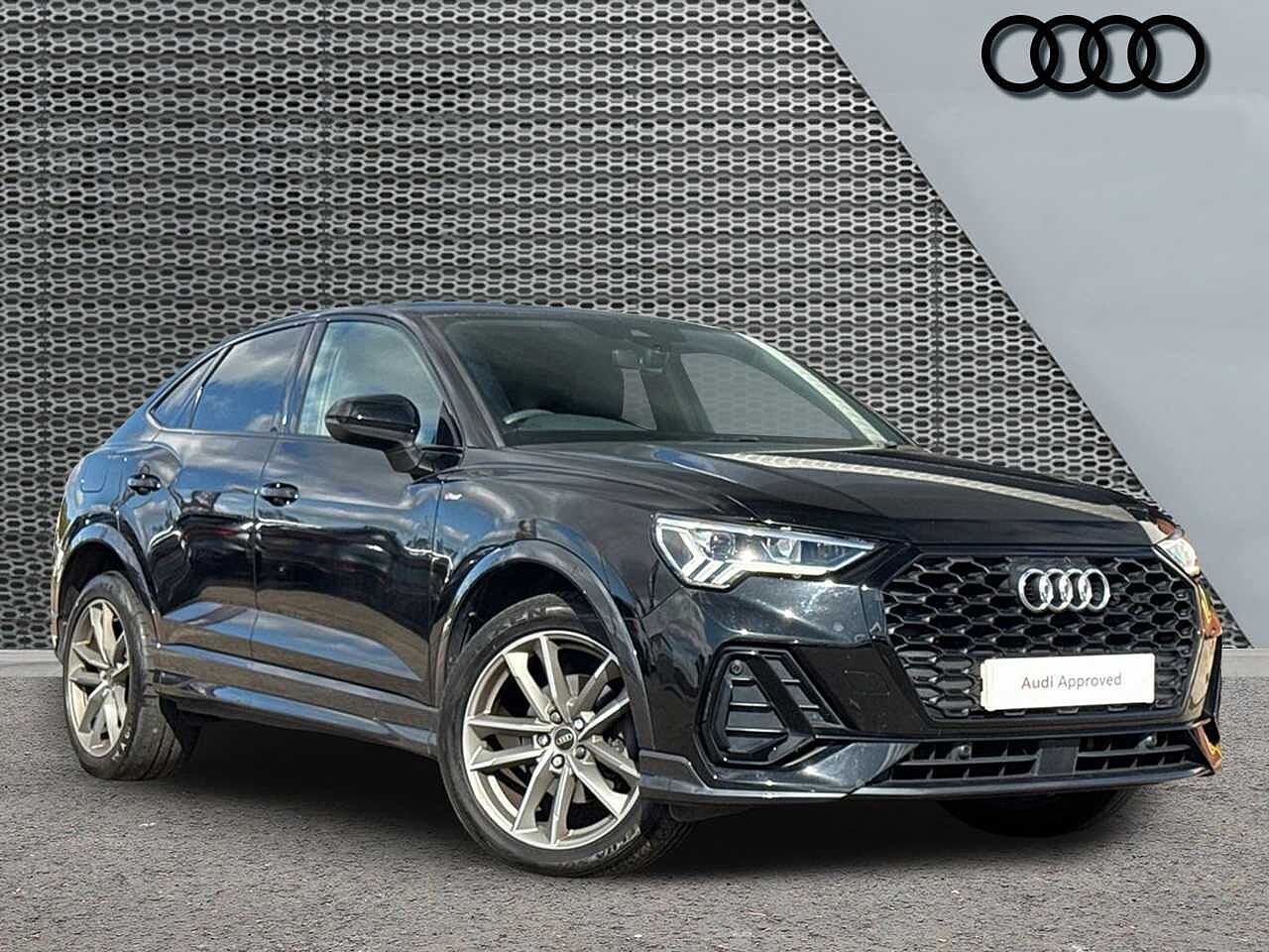 Audi Q3 listing photo