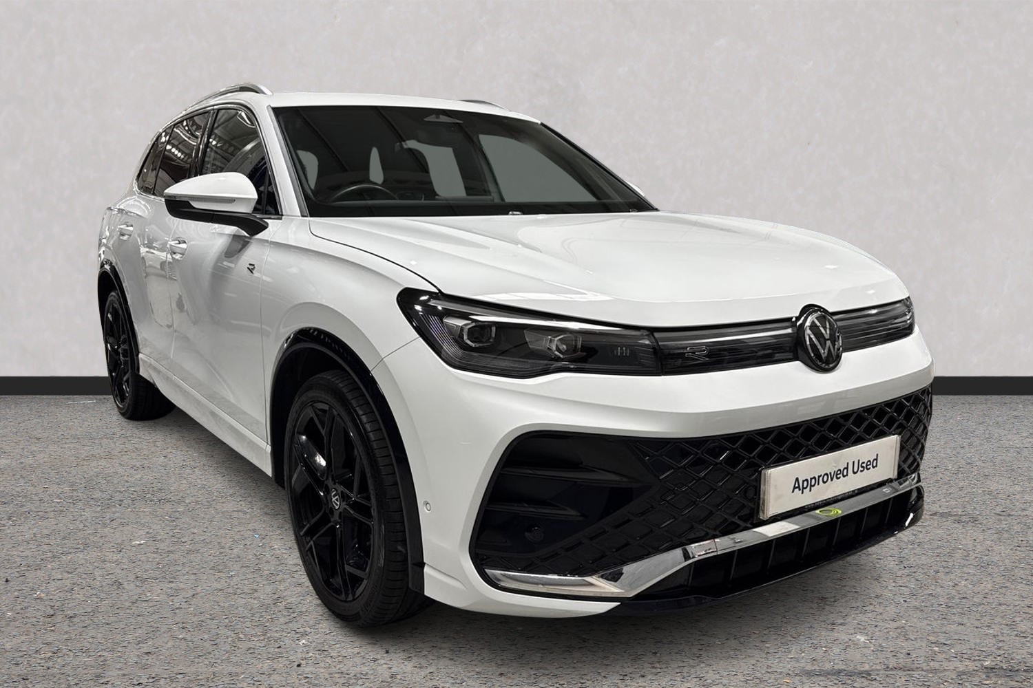 Volkswagen Tiguan listing photo