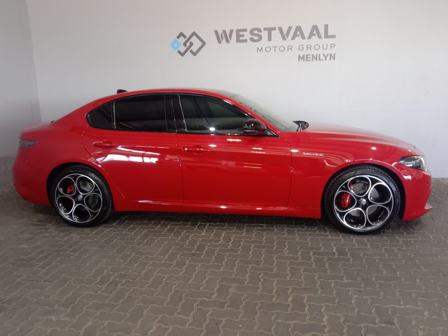 2025 Alfa Romeo Giulia GIULIA 2.0T VELOCE image 5