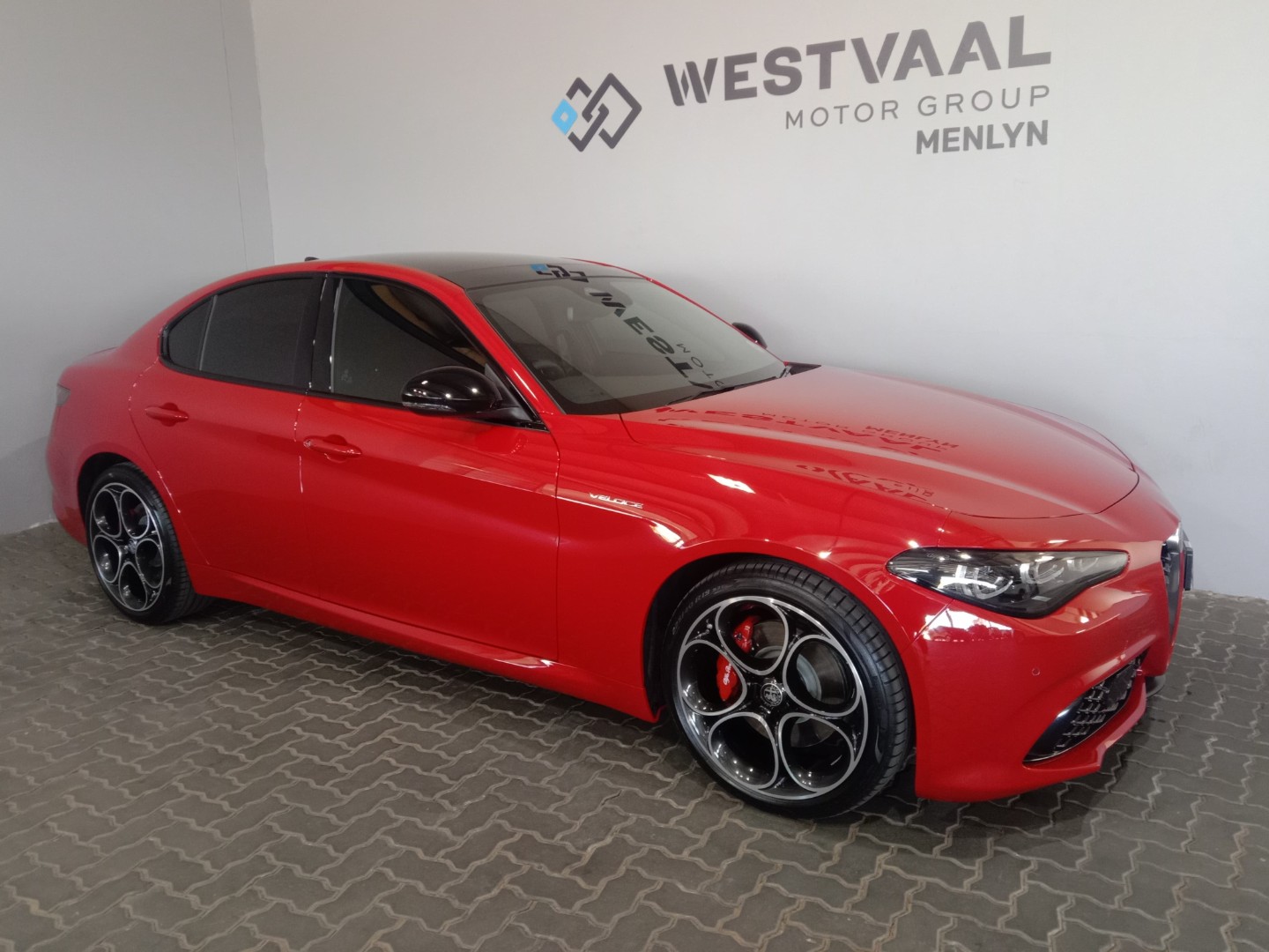 2025 Alfa Romeo Giulia GIULIA 2.0T VELOCE image 8