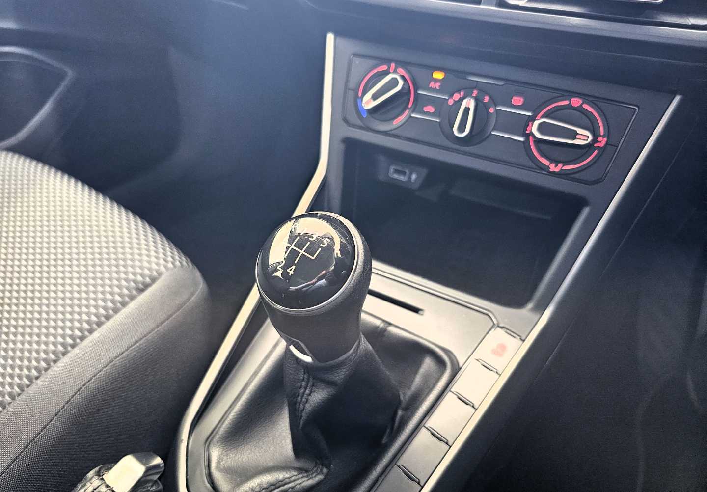 2019 Volkswagen Polo POLO NF POLO NF 1.0 TSI TRENDLINE image 18