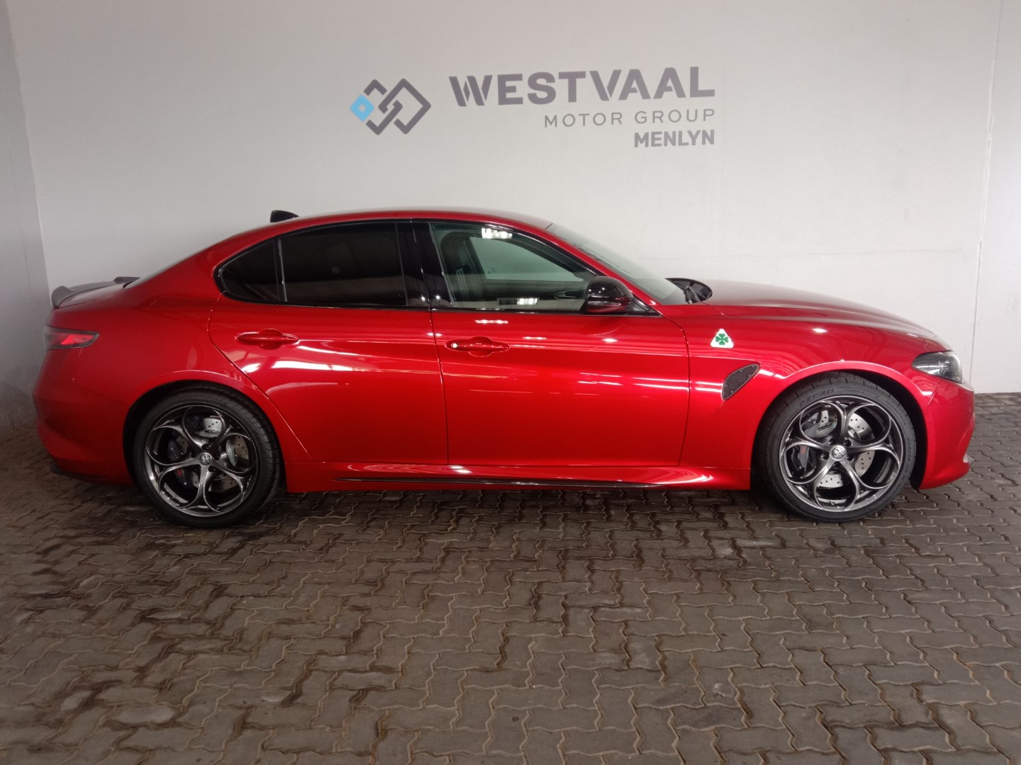 2026 Alfa Romeo Giulia ALFA ROMEO GIULIA QV 2.9L RWD 8AT MY24 image 4