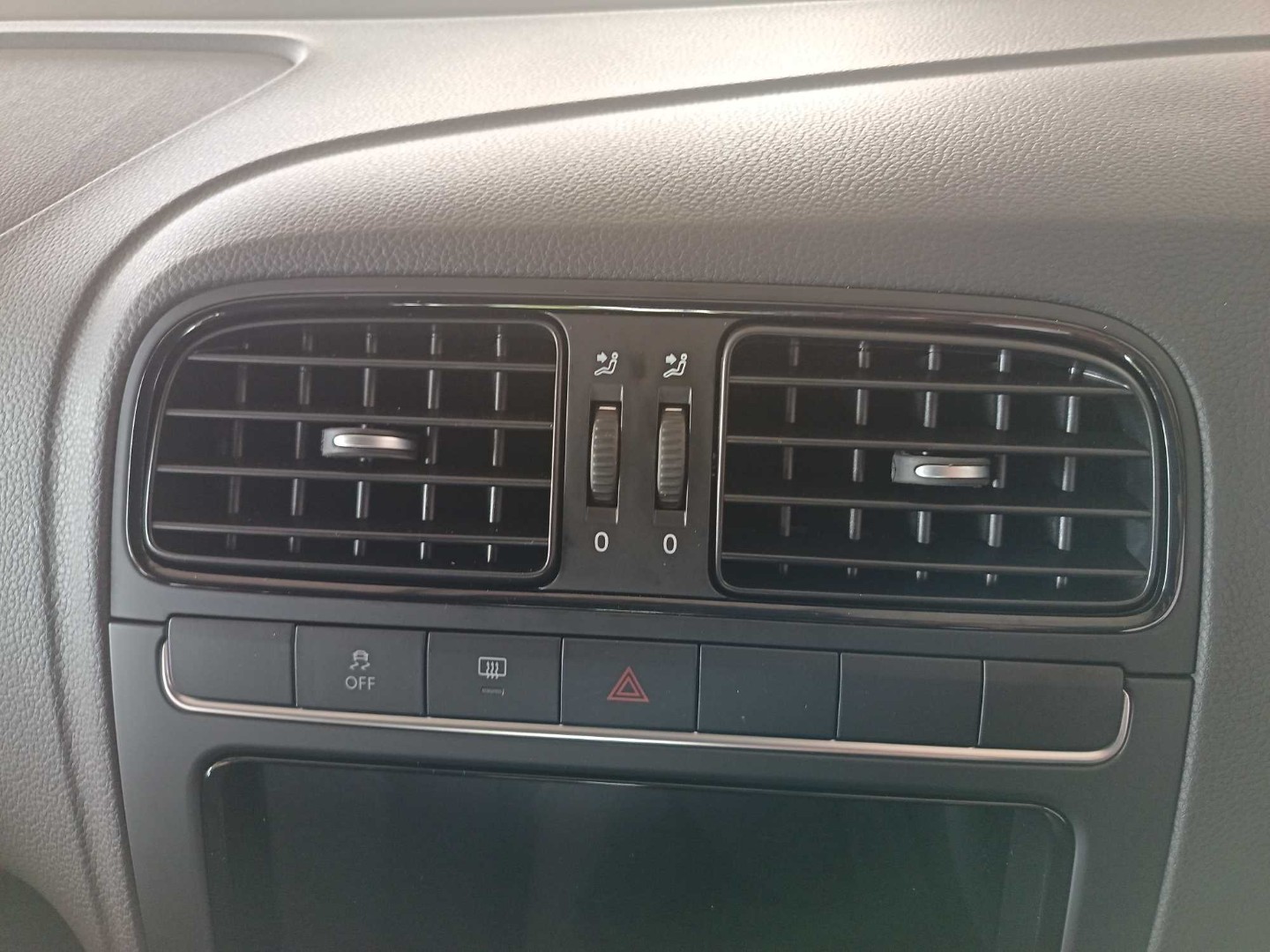 2026 Volkswagen Polo Vivo POLO VIVO PA POLO VIVO PA 1.4 63KW LIFE image 11