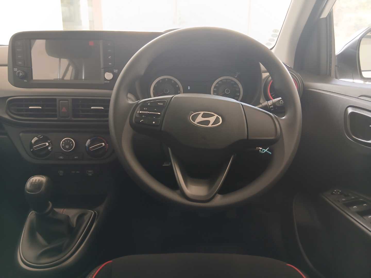 2026 Hyundai GRAND i10 1.0 Motion M/T MY24 image 13
