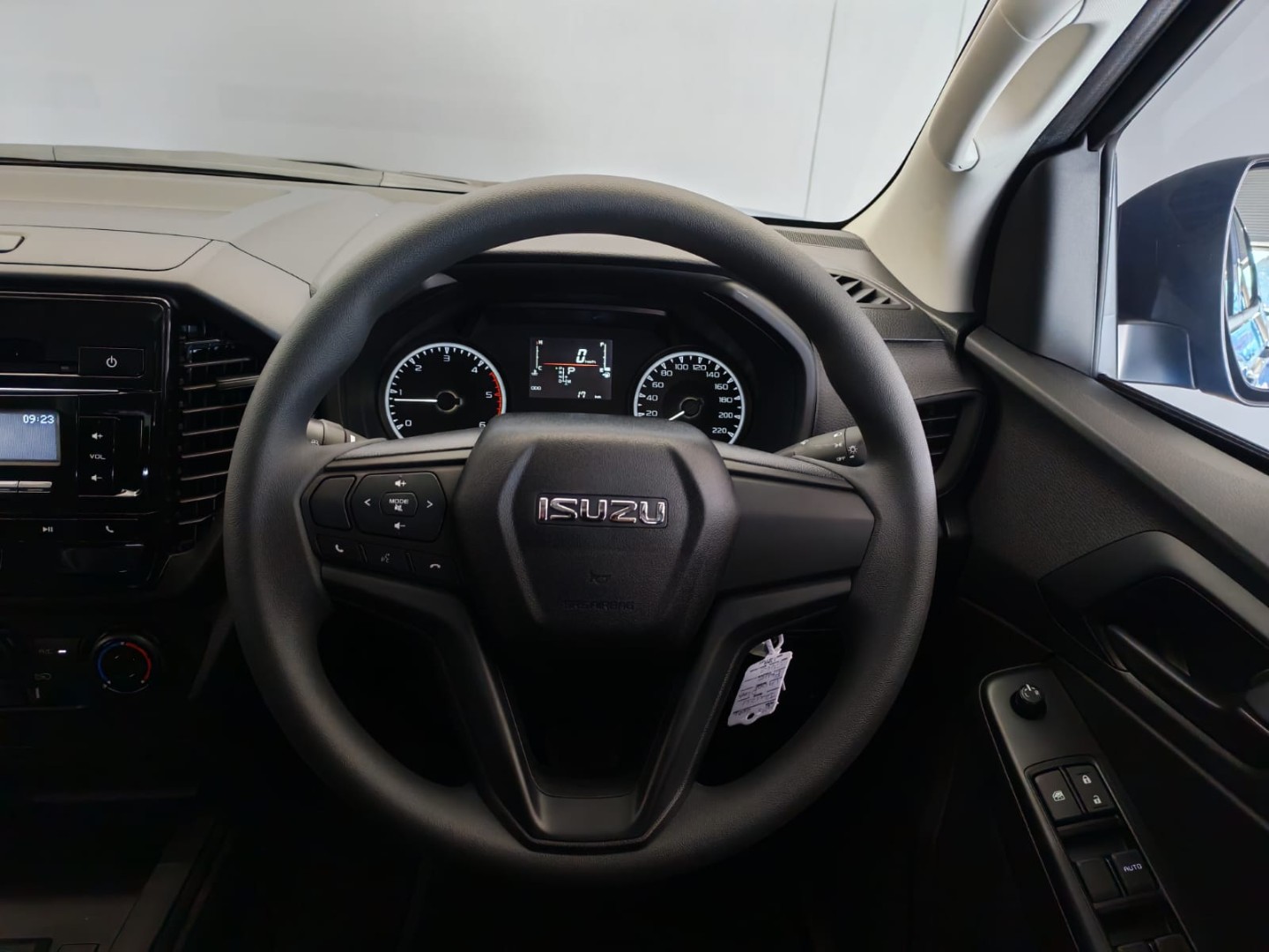 2026 Isuzu D-Max 1.9 DDI D/CAB HR L A/T image 17