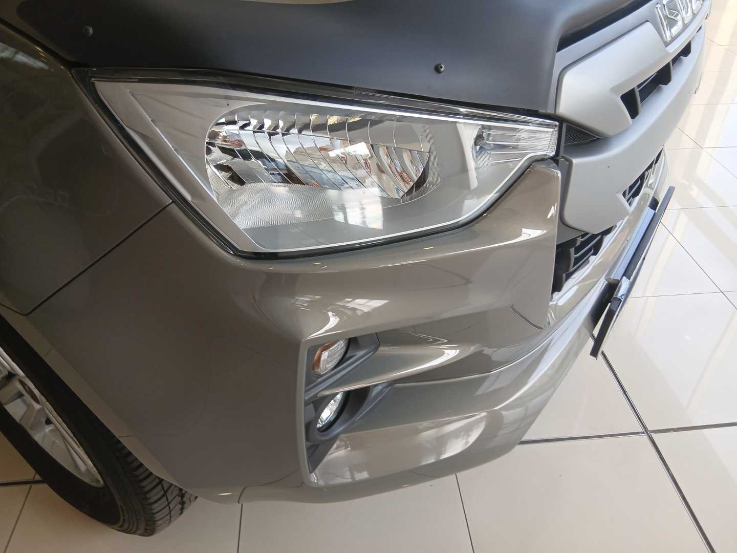 2024 Isuzu D-Max D-MAX 1.9 Ddi HR LS D/C P/U image 3