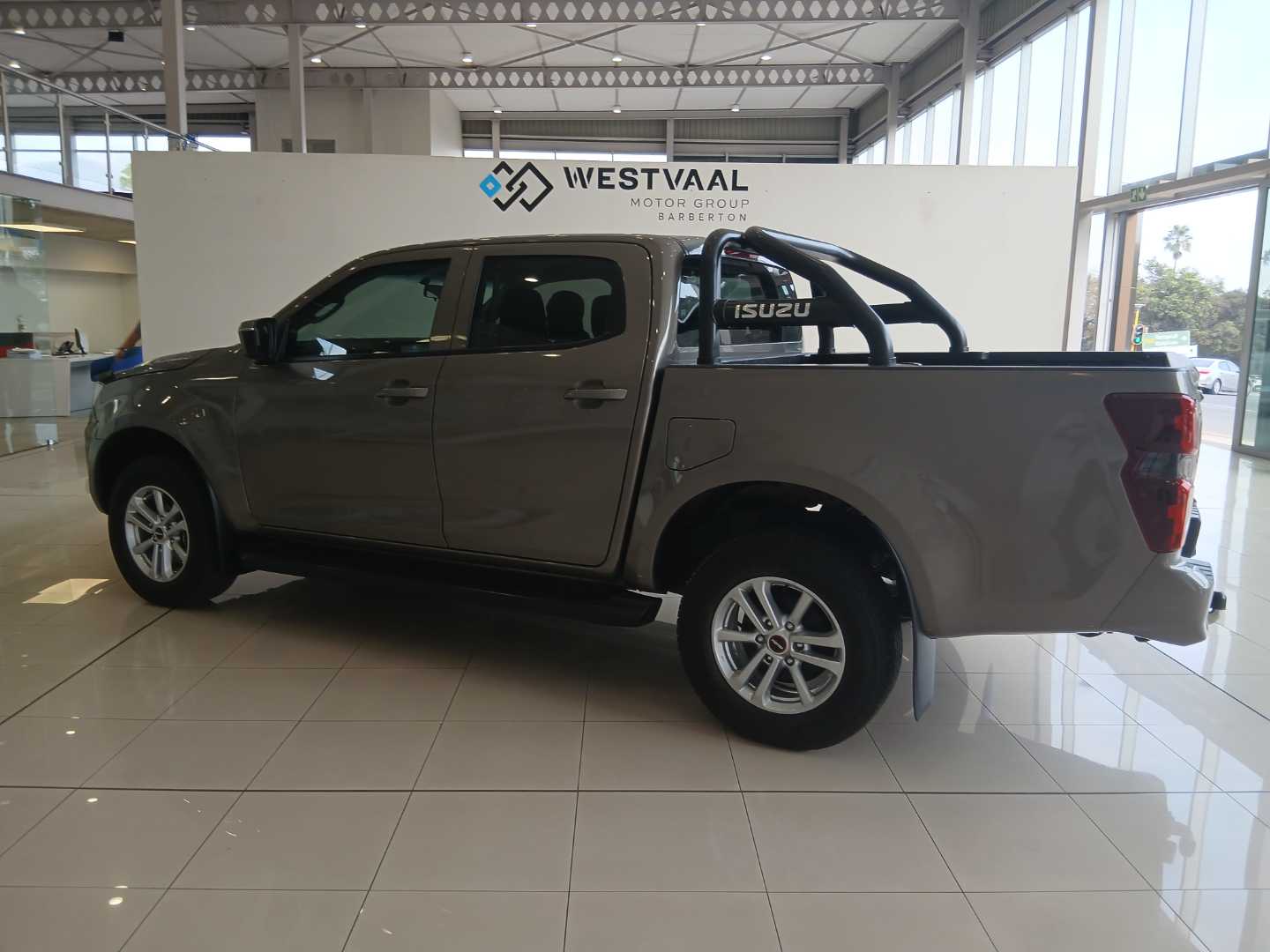 2024 Isuzu D-Max D-MAX 1.9 Ddi HR LS D/C P/U image 4