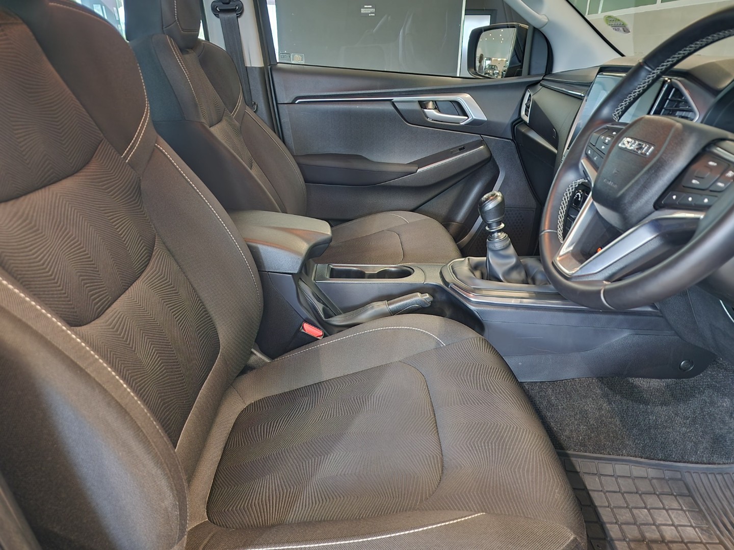 2024 Isuzu D-Max D-MAX 1.9 Ddi HR LS D/C P/U image 9