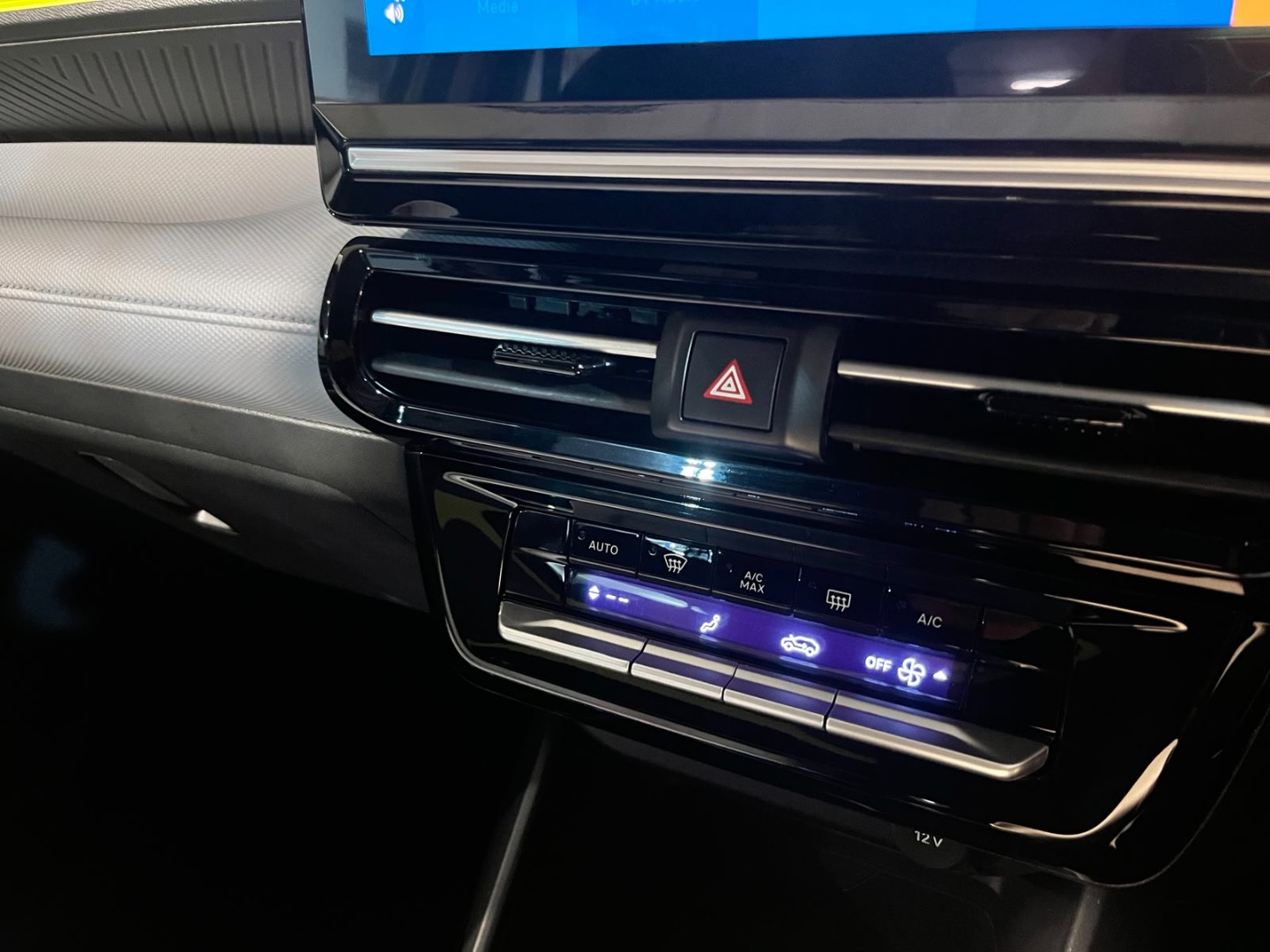 2026 Citroen AIRCROSS AIRCROSS MAX 1.2T 6AT MY26 image 20