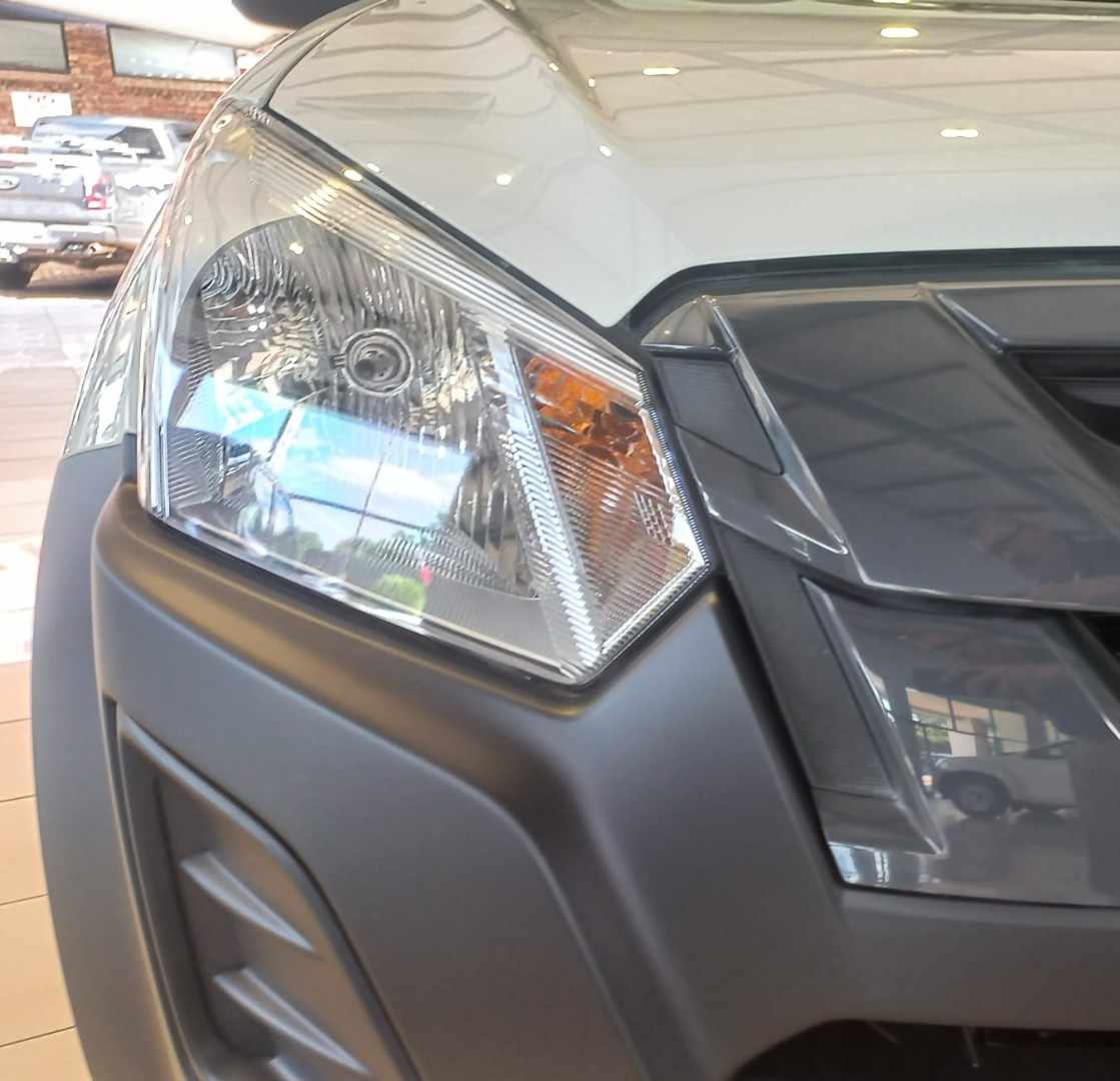 2026 Isuzu D-Max D-MAX 250 HO S/CAB SAFETY GEN 6 image 14