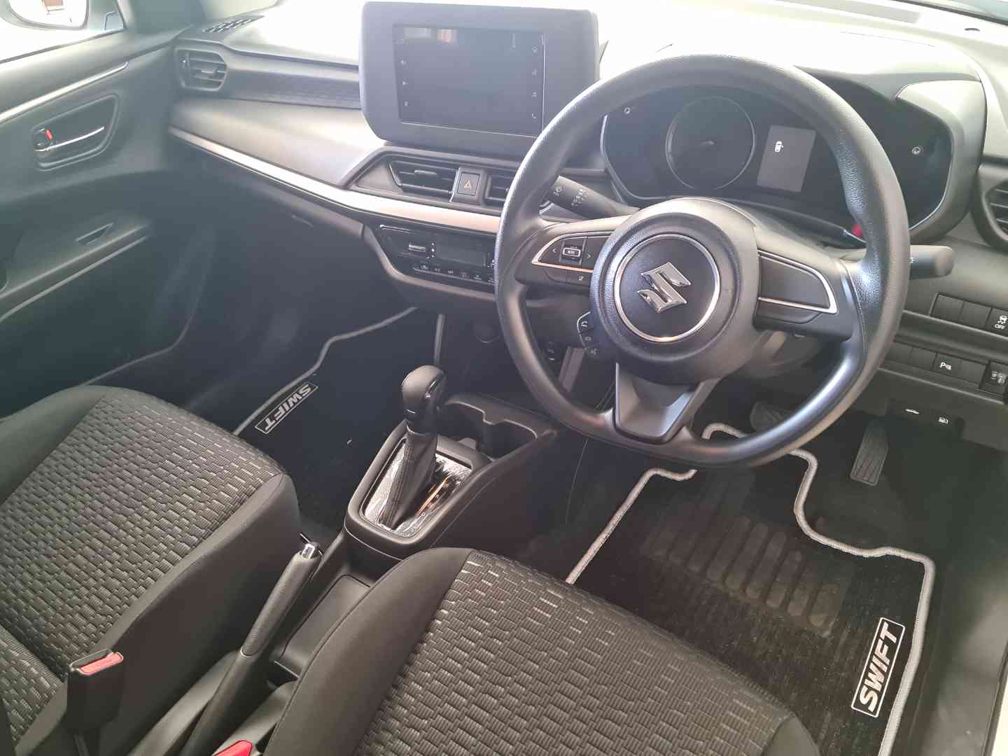 2026 Suzuki Swift SWIFT 1.2i GL+ CVT image 9