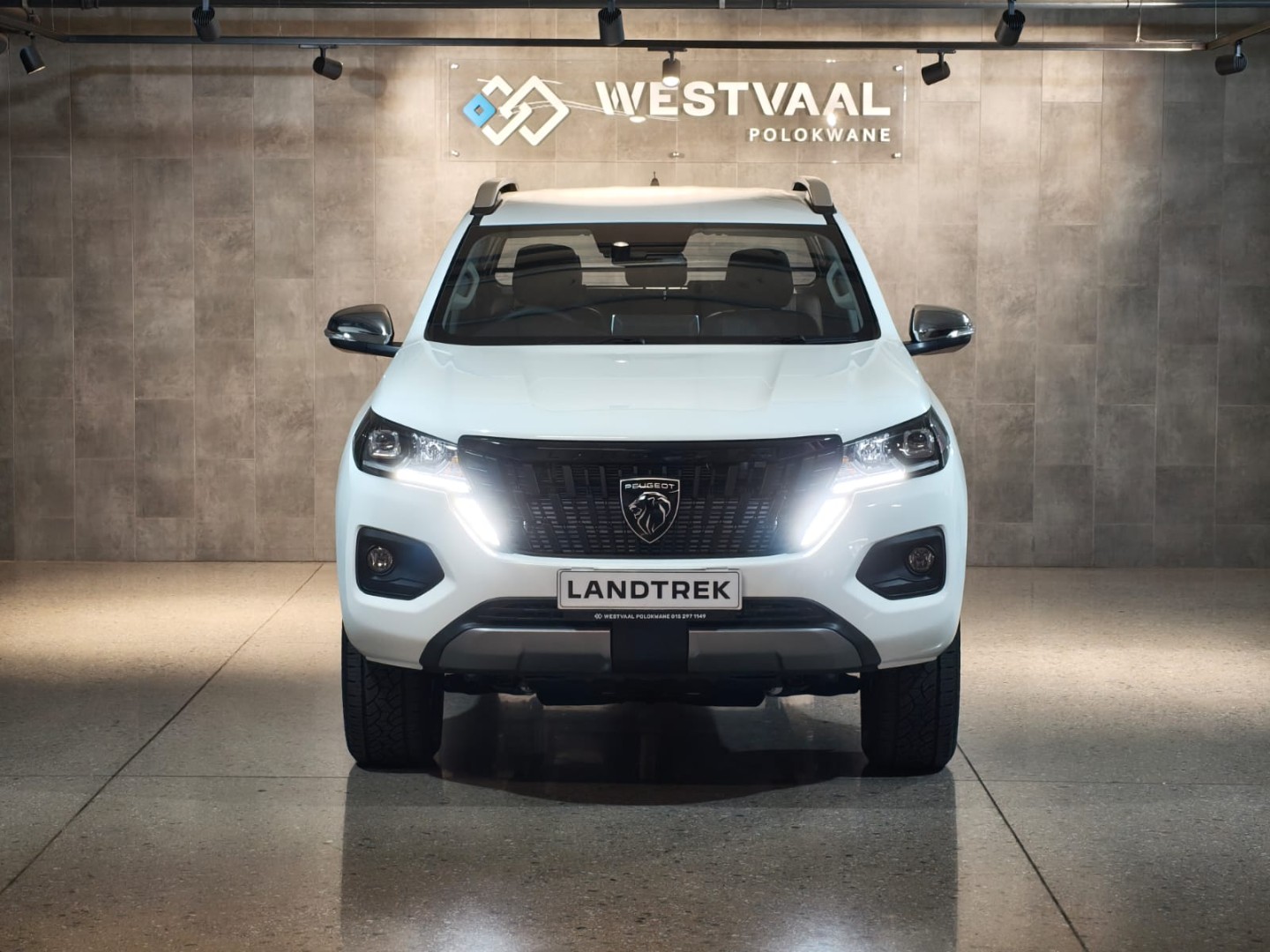 2026 Peugeot LANDTREK LANDTREK D-CAB 1.9D ALLURE 4X2 AT image 2