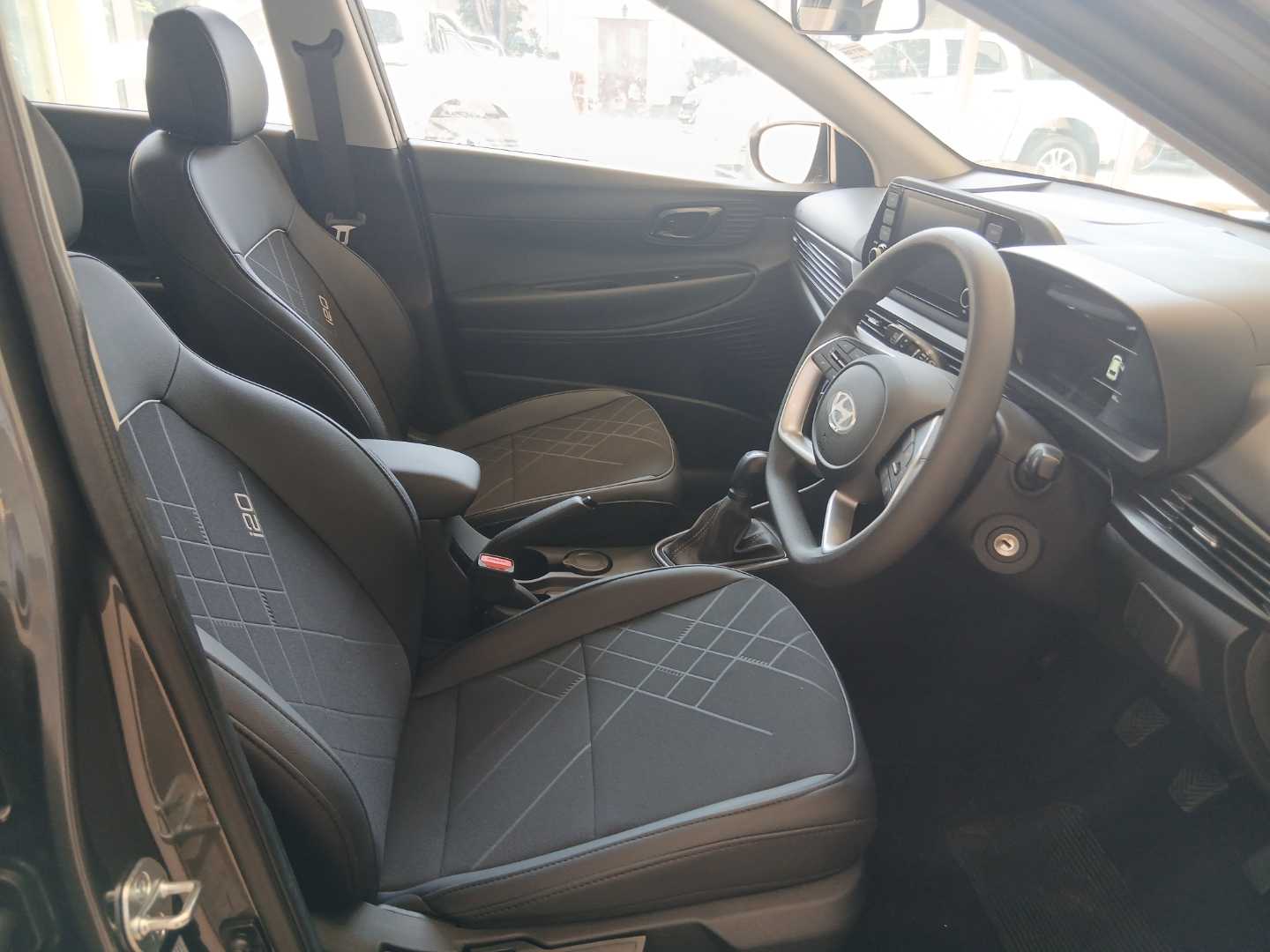 2026 Hyundai i20 i20 1.2 PREMIUM M/T MY24 image 11
