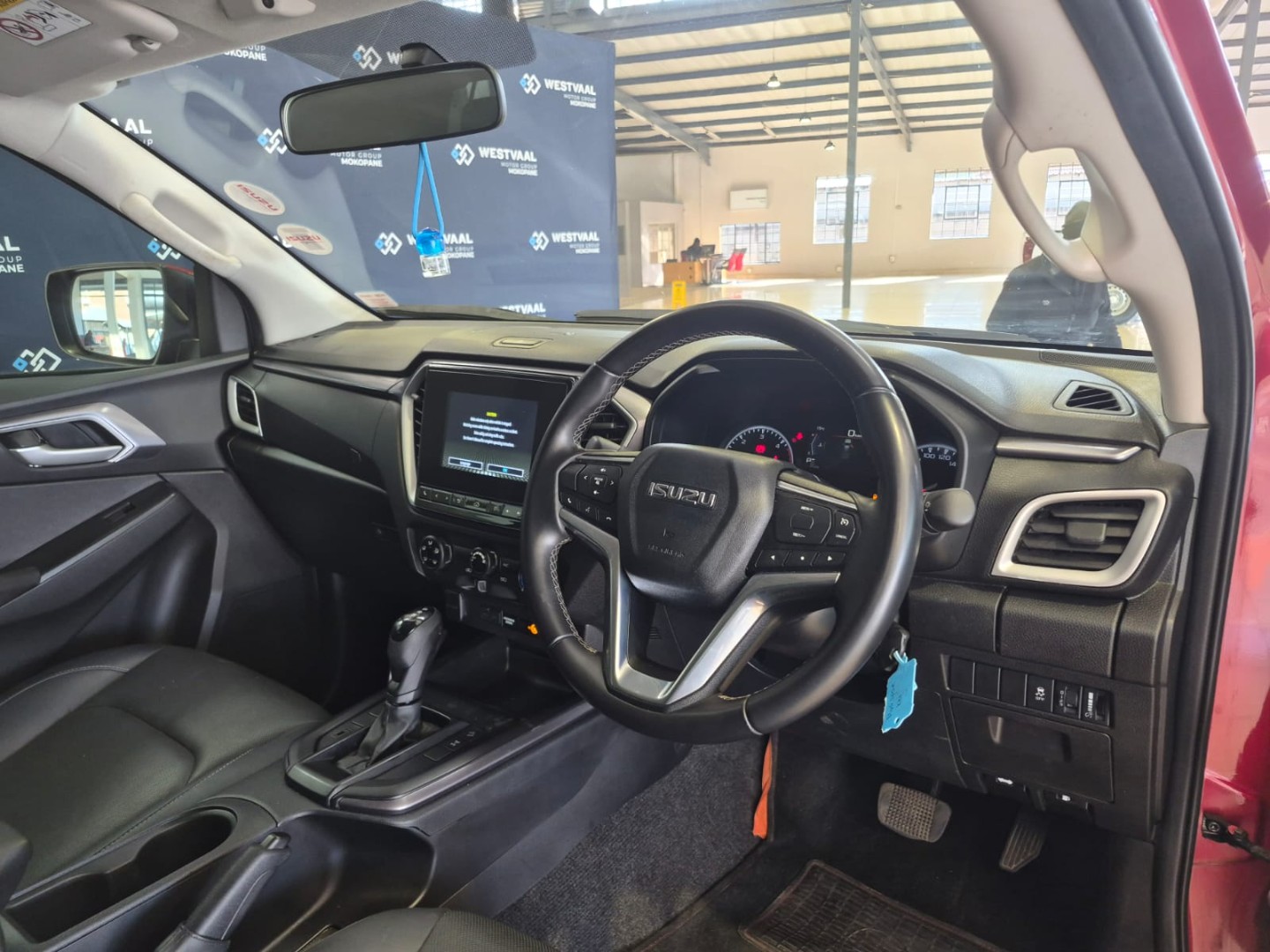 2024 Isuzu D-Max D-MAX 1.9 Ddi HR LS A/T D/C P/U image 13