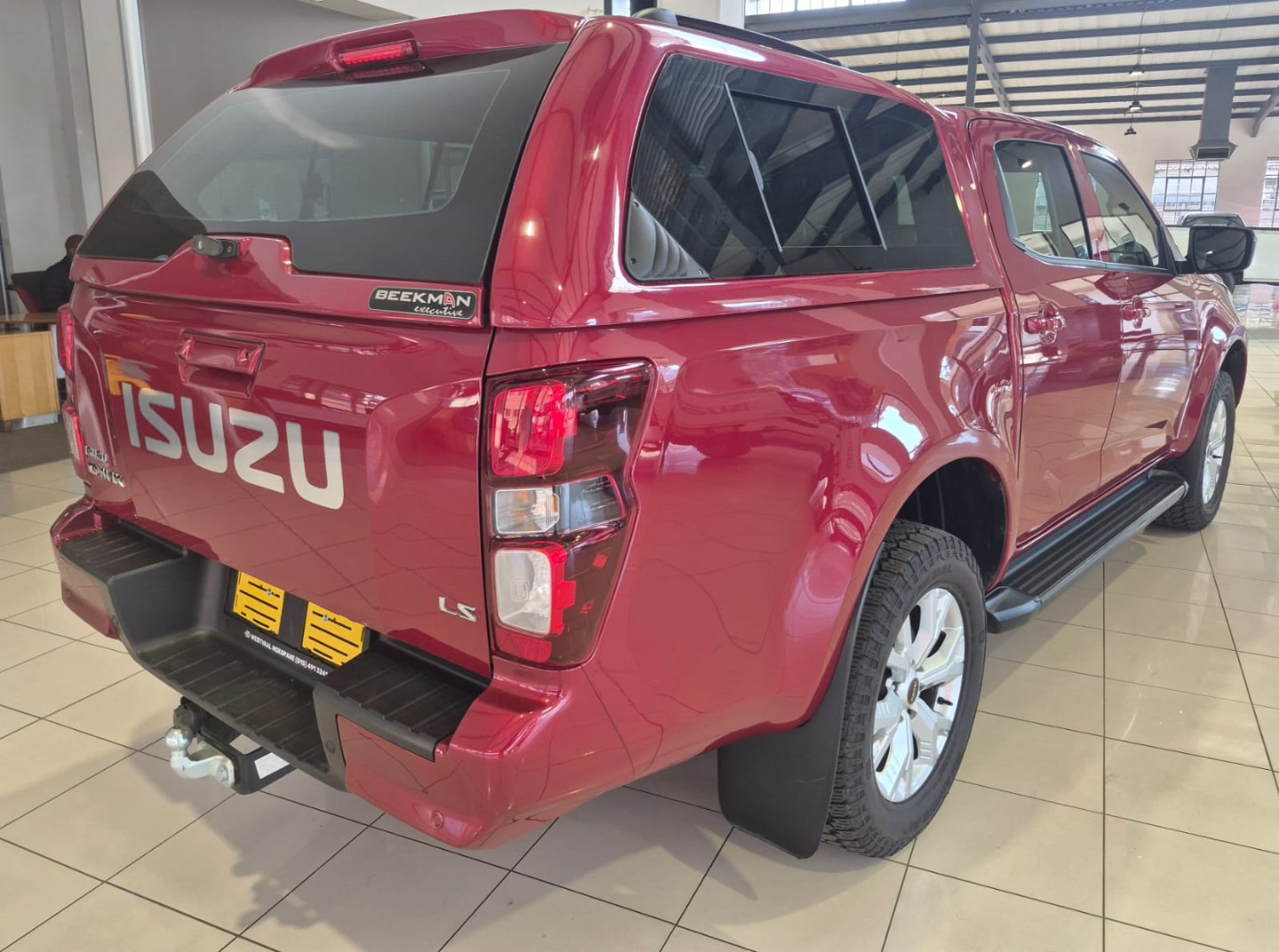 2024 Isuzu D-Max D-MAX 1.9 Ddi HR LS A/T D/C P/U image 4
